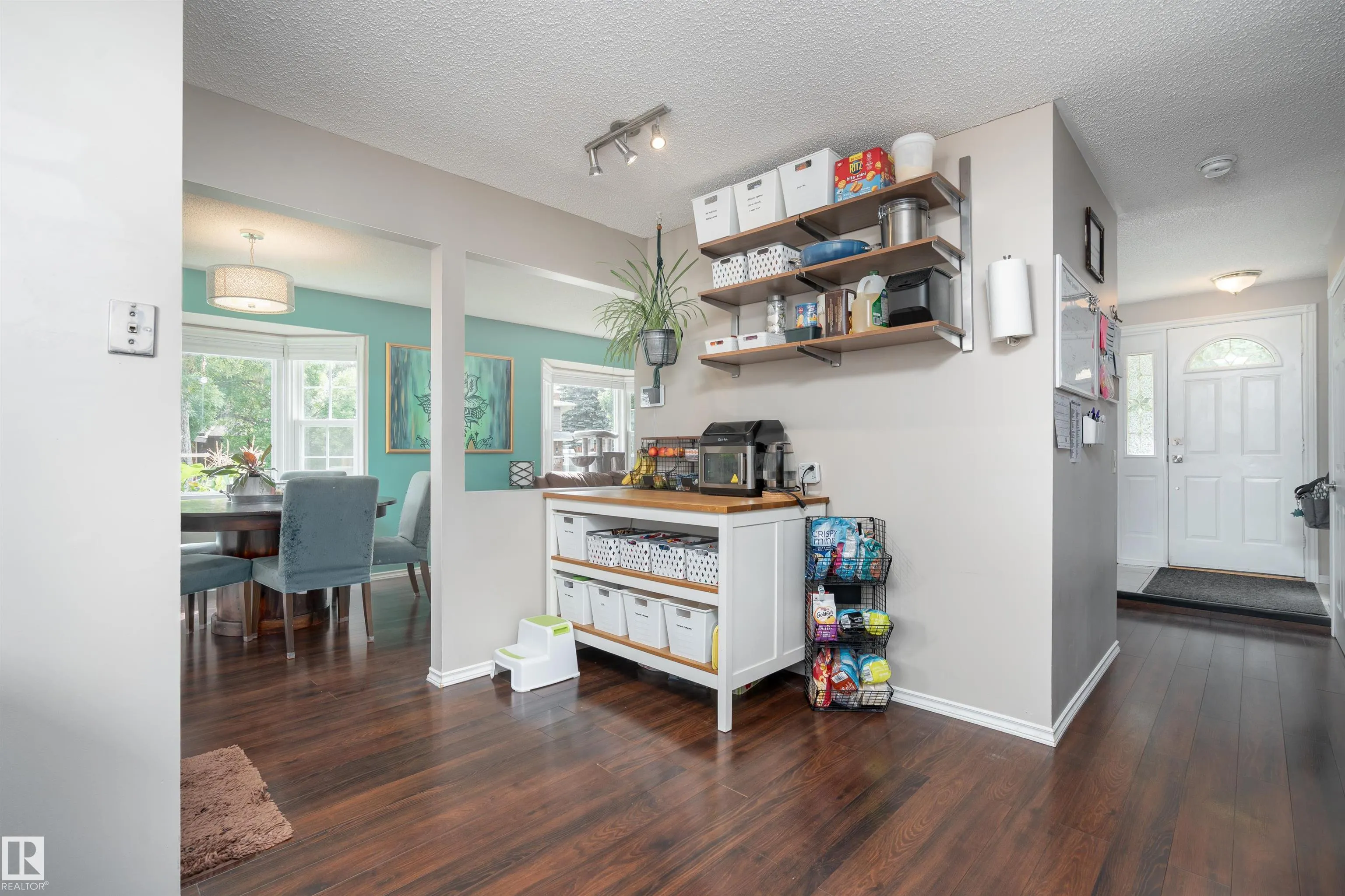 20 WOODLAKE Road