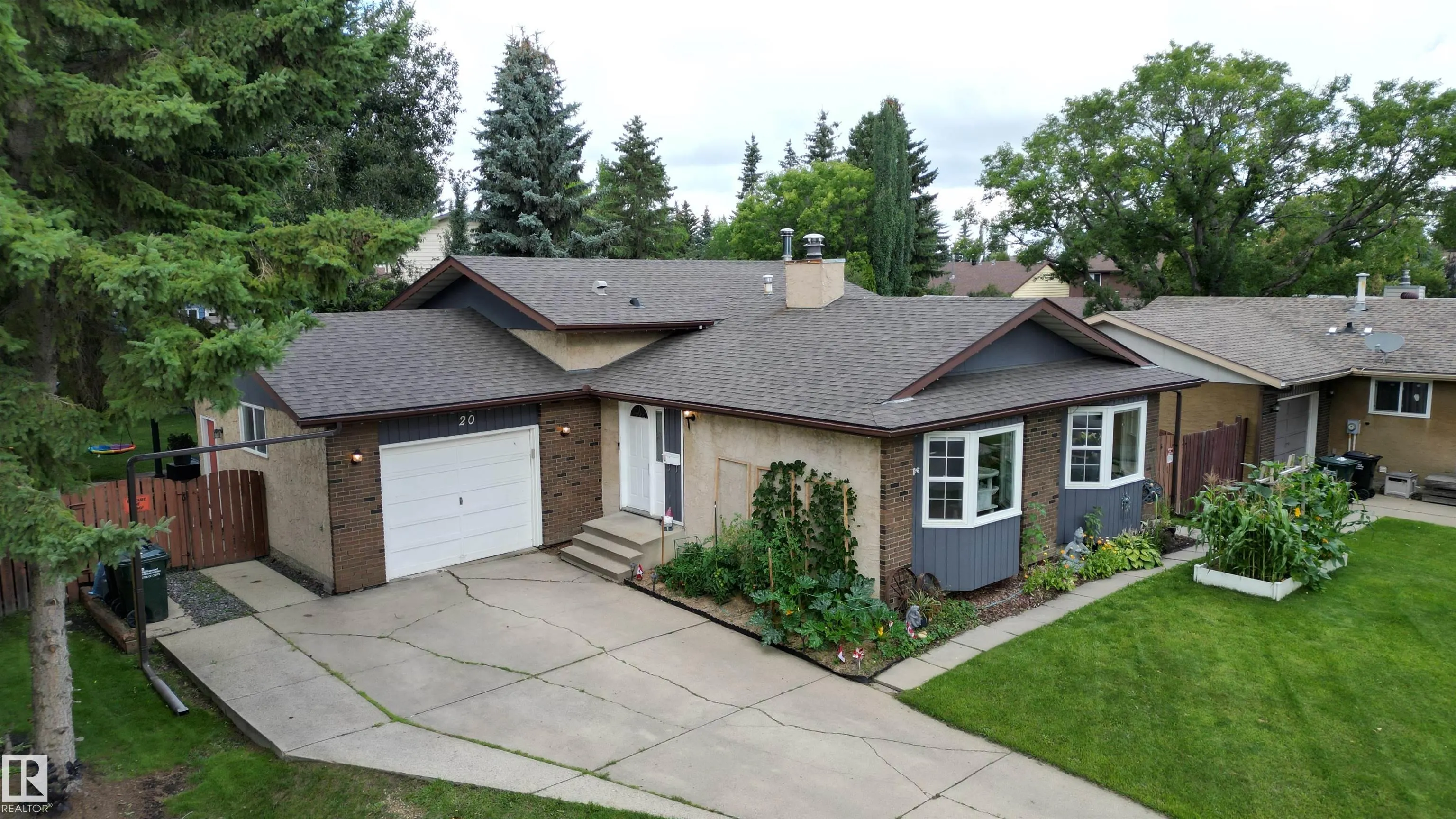 20 WOODLAKE Road