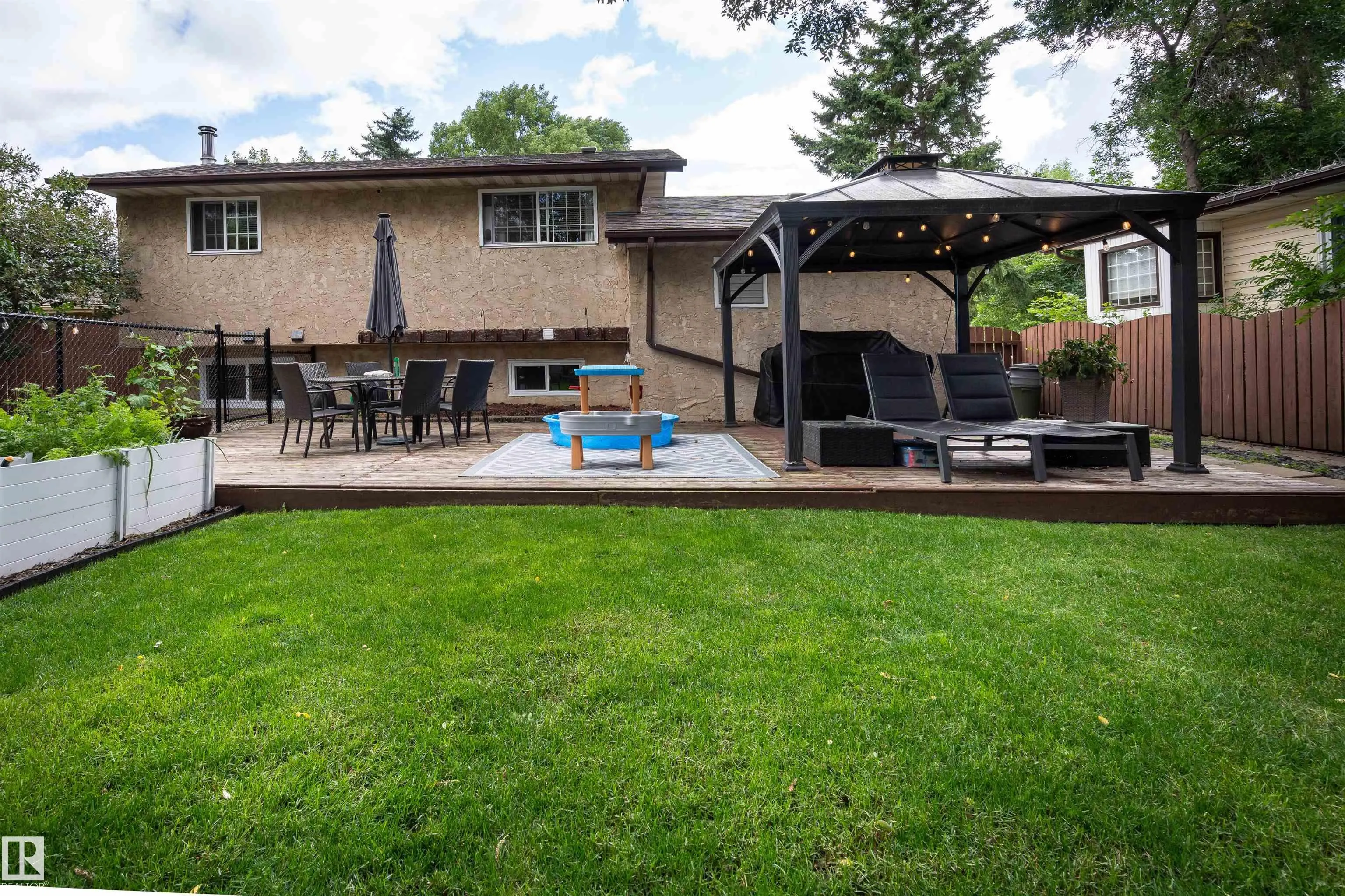 20 WOODLAKE Road