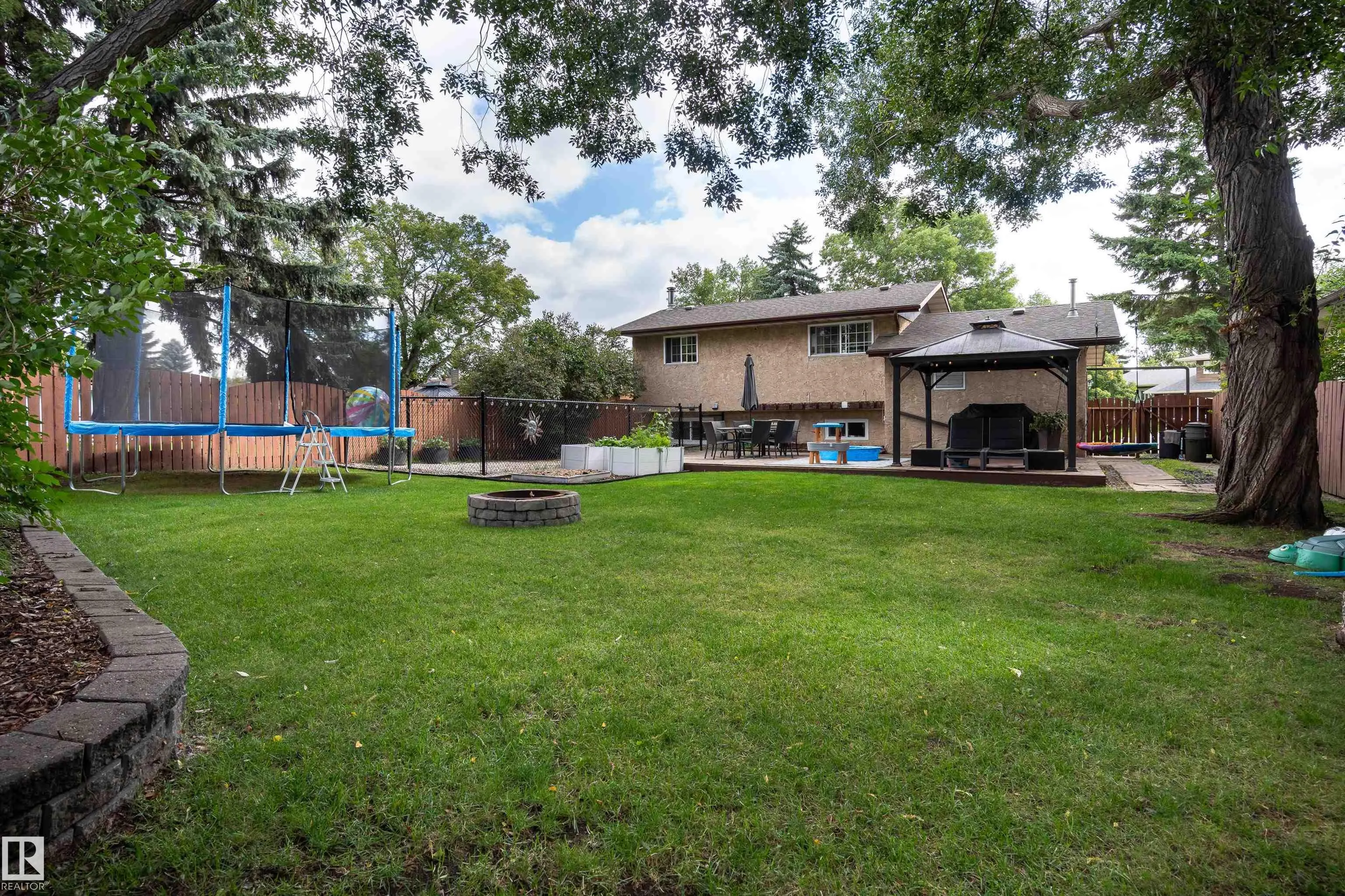 20 WOODLAKE Road
