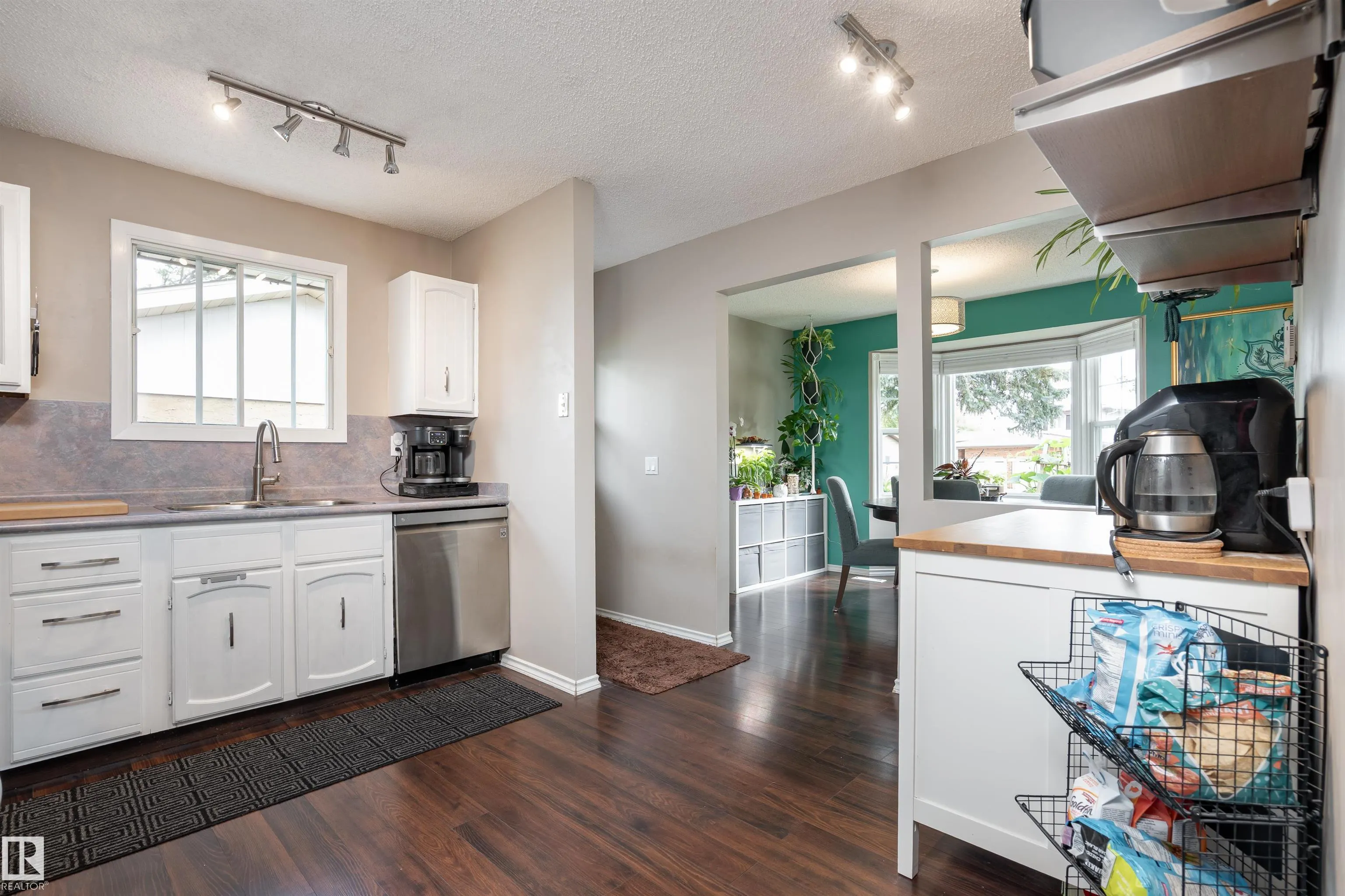 20 WOODLAKE Road