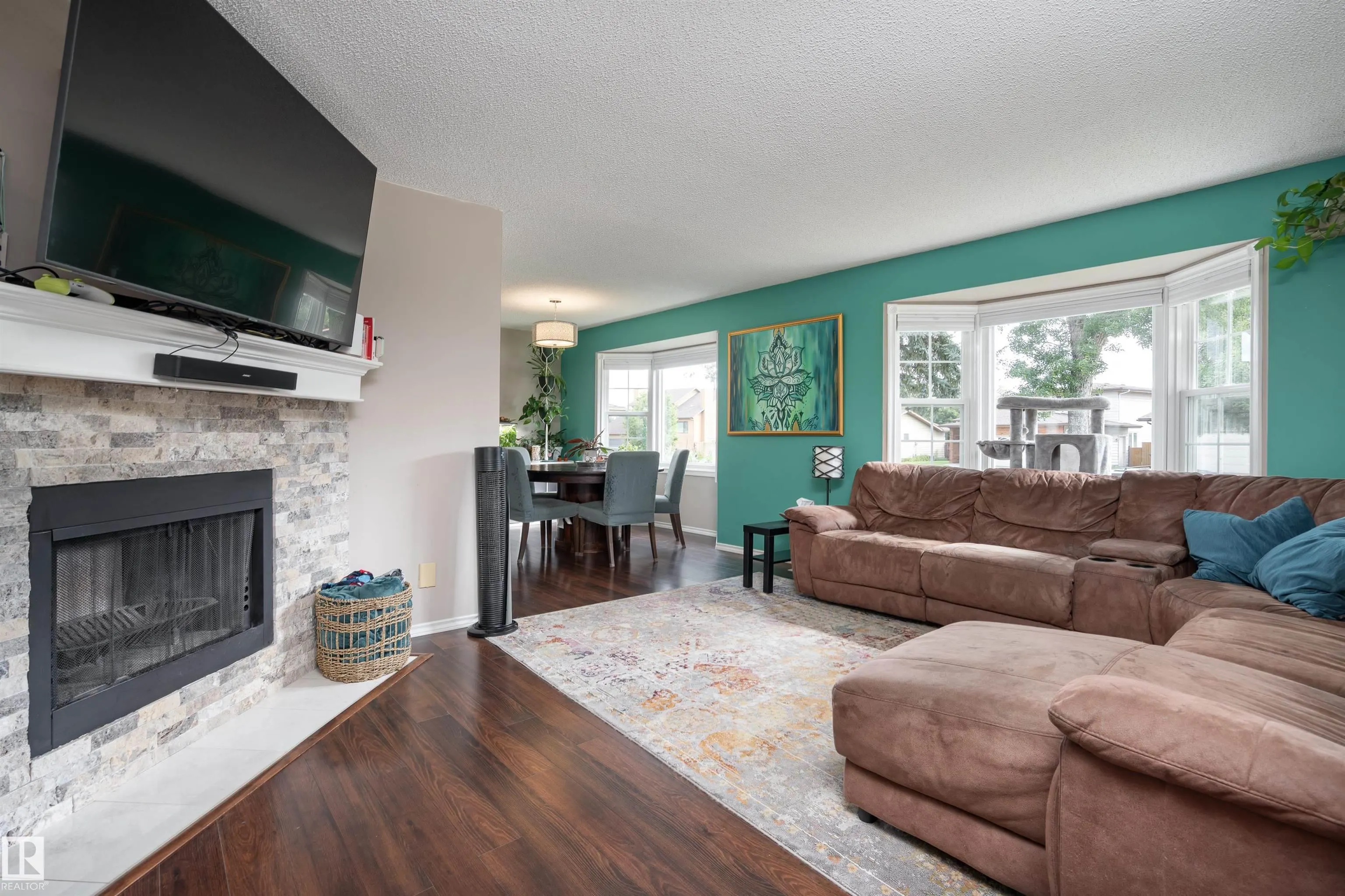 20 WOODLAKE Road