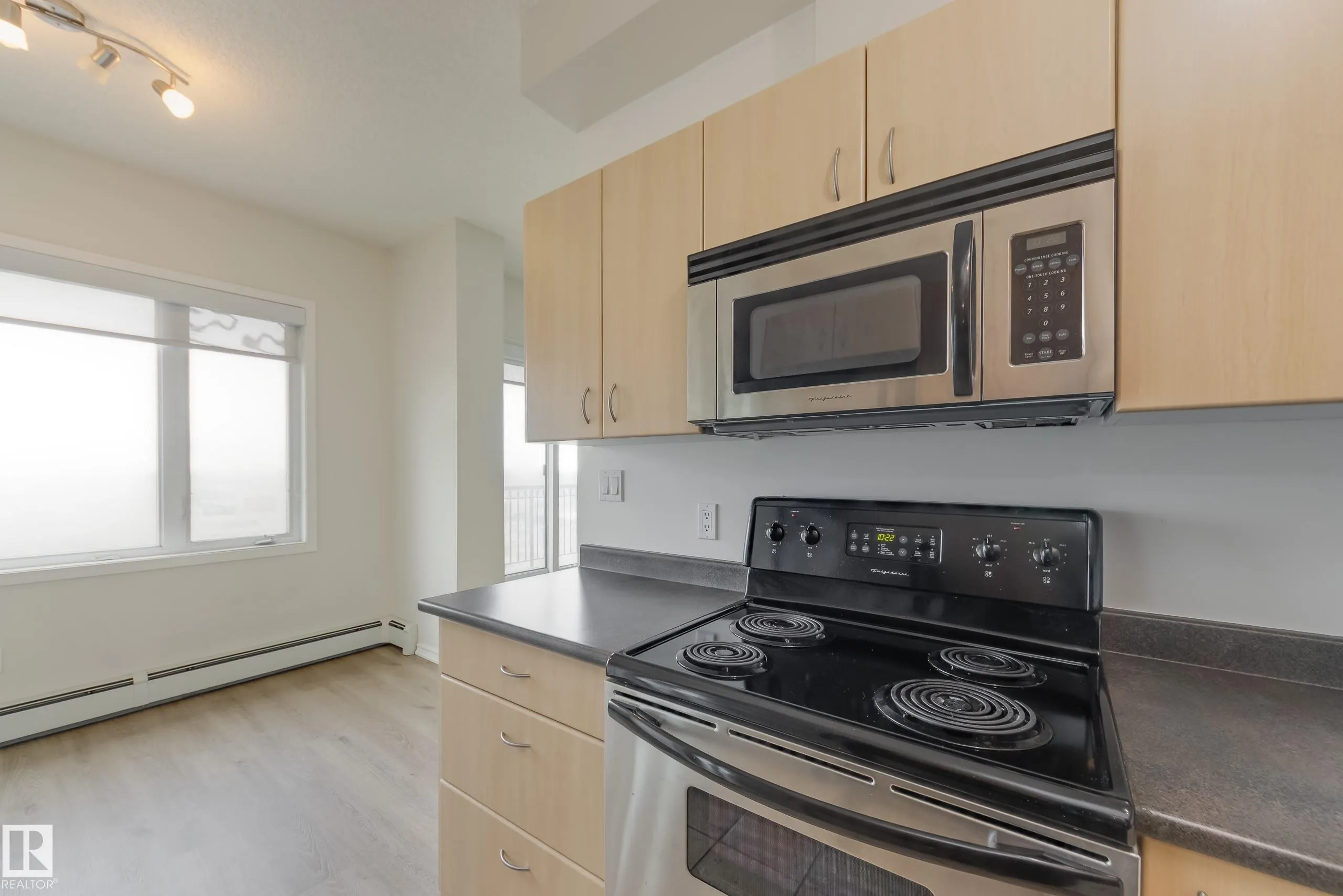 10180 104 Street