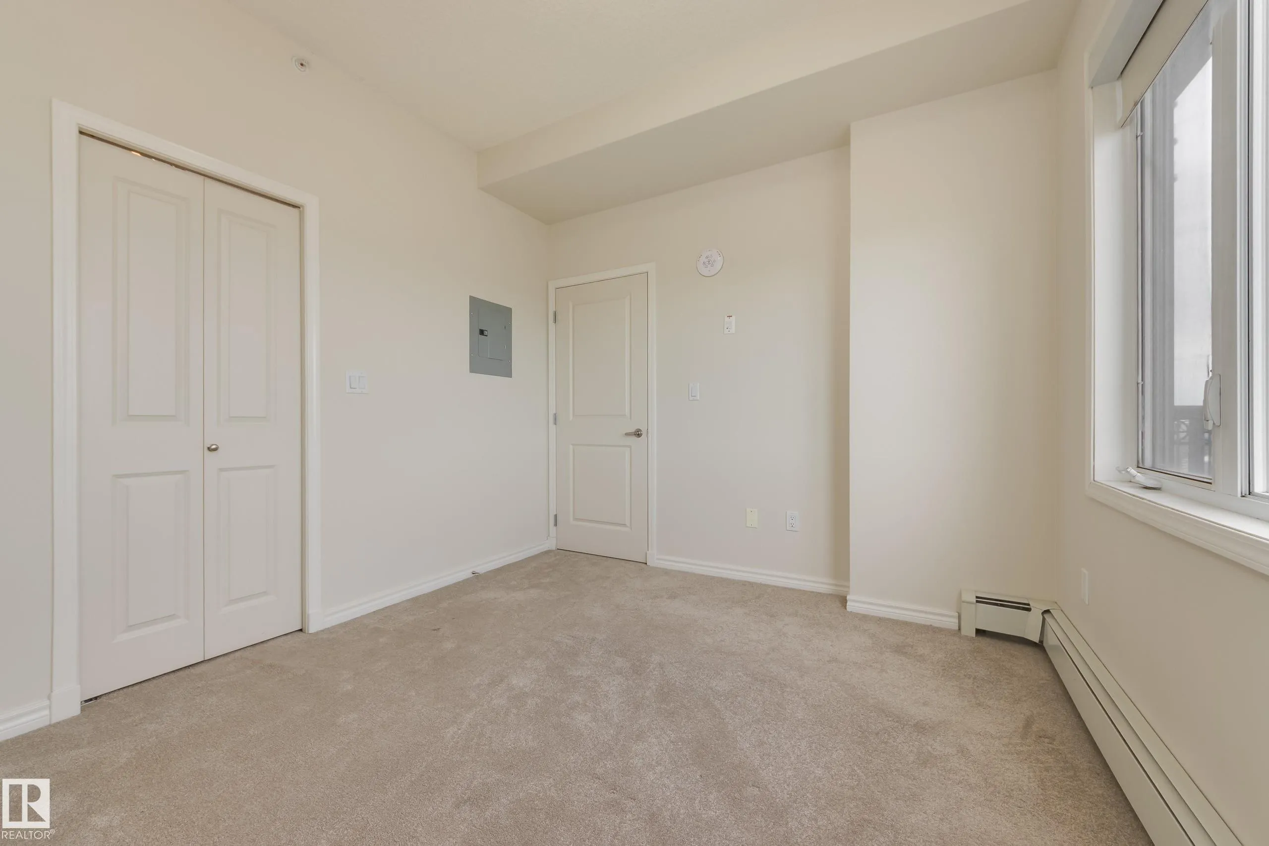 10180 104 Street