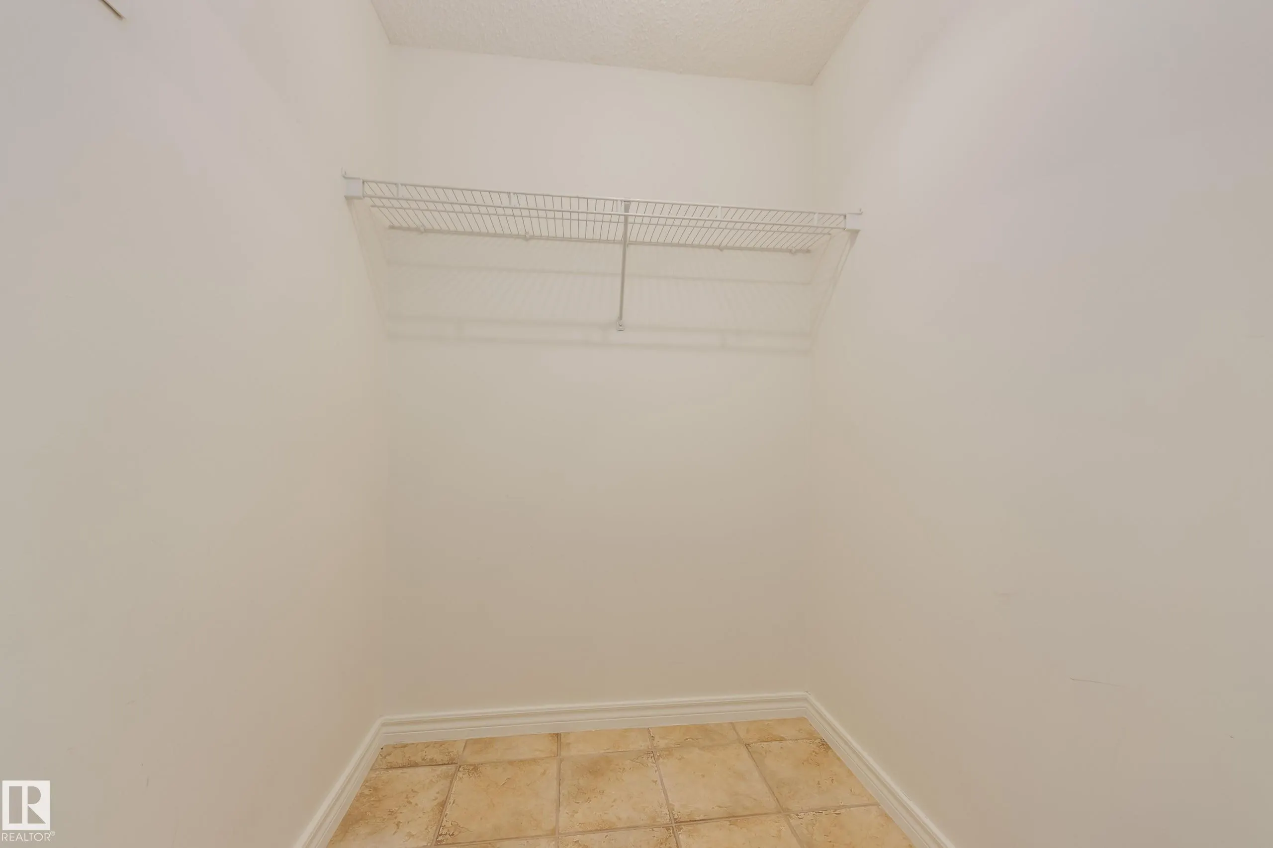 10180 104 Street