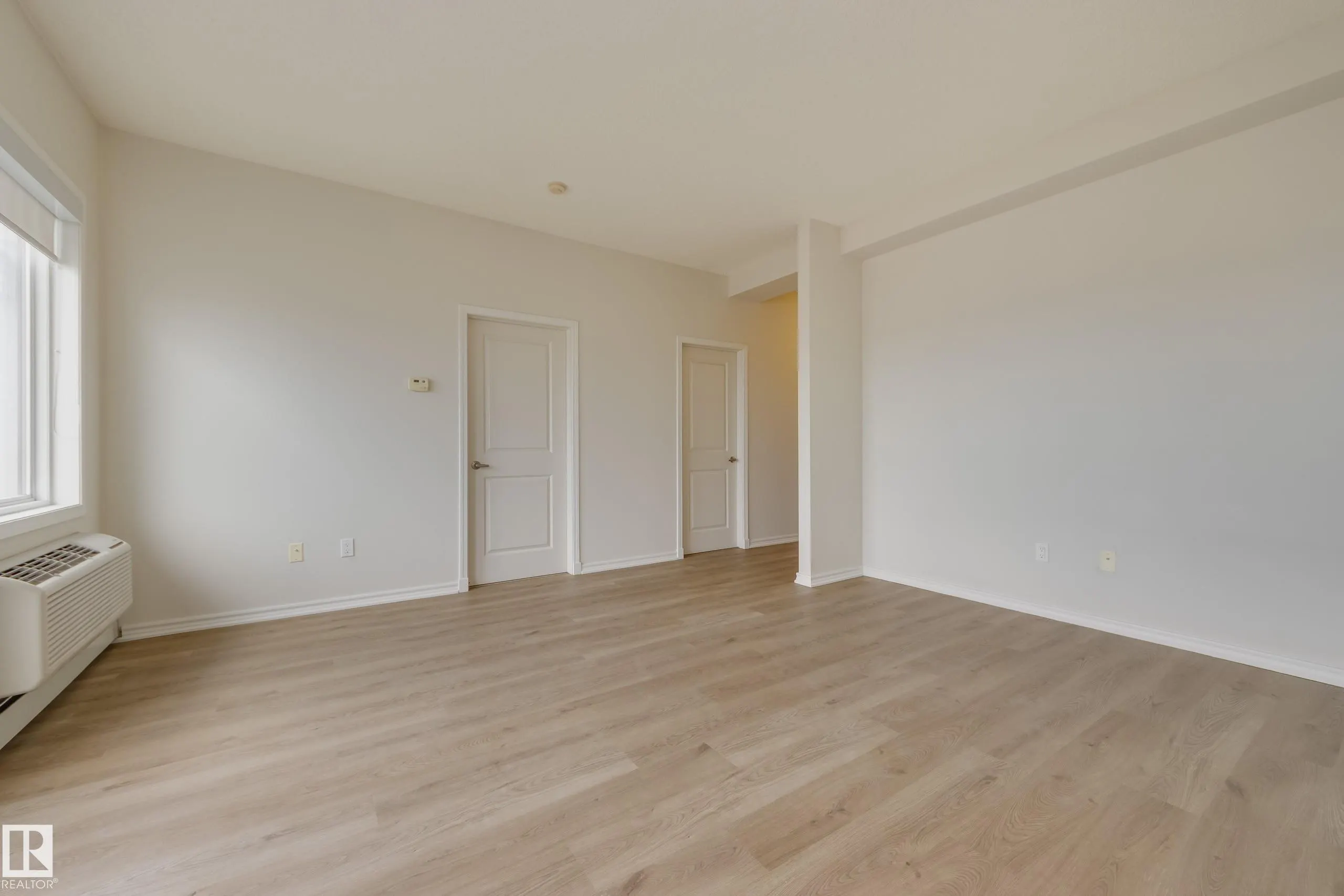 10180 104 Street