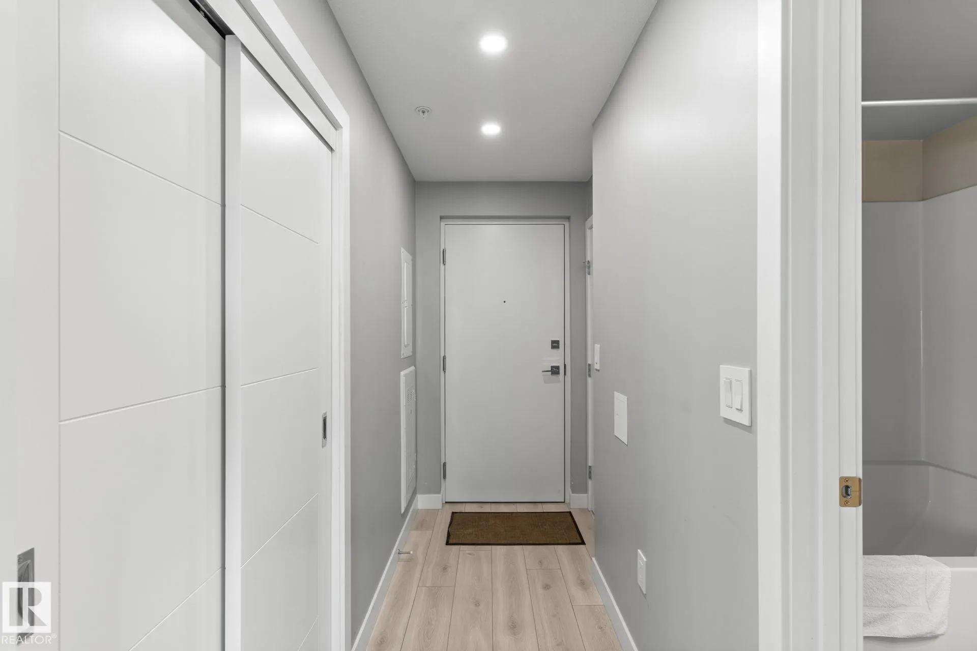 10180 103 Street