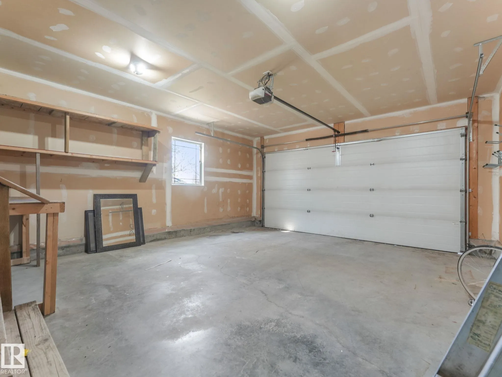 108 LAMPLIGHT Drive