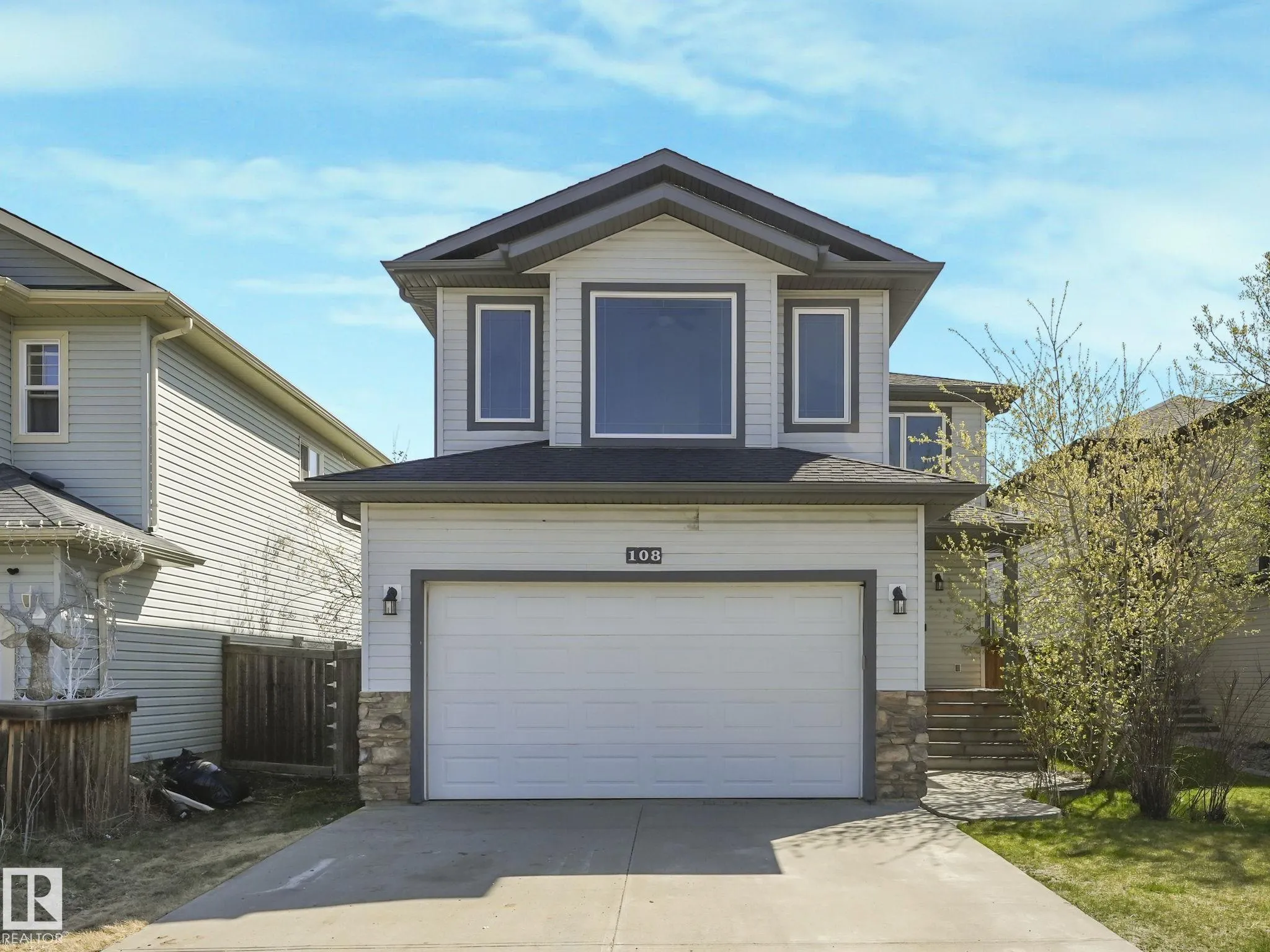 108 LAMPLIGHT Drive