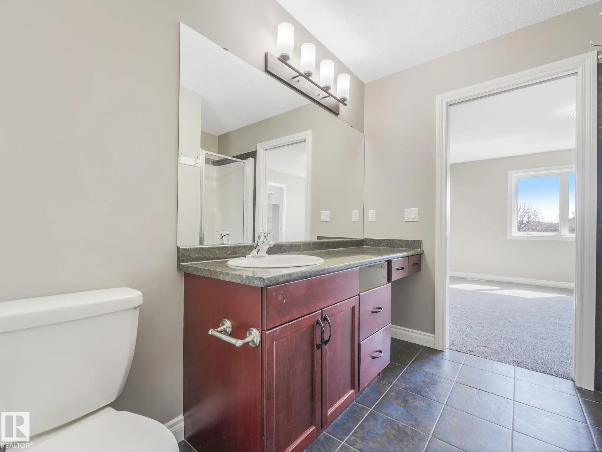108 LAMPLIGHT Drive