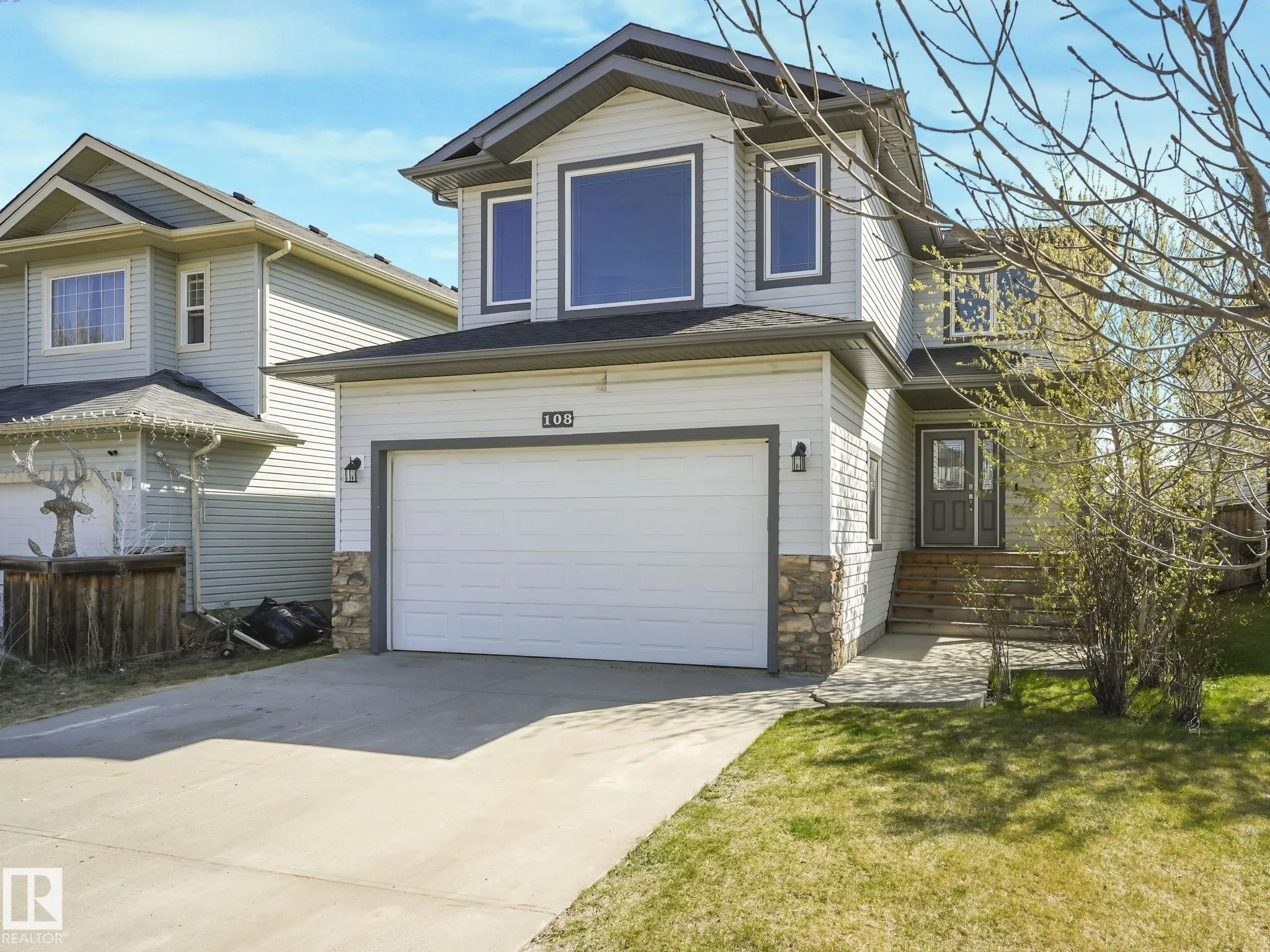 108 LAMPLIGHT Drive