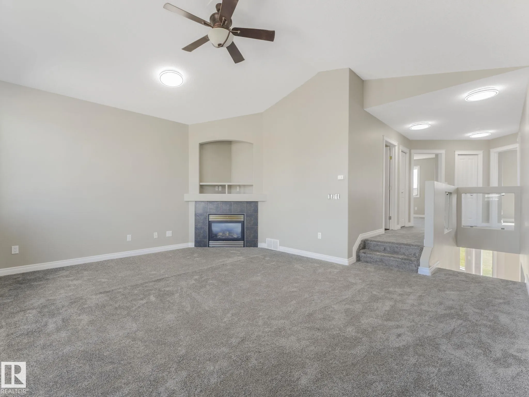 108 LAMPLIGHT Drive