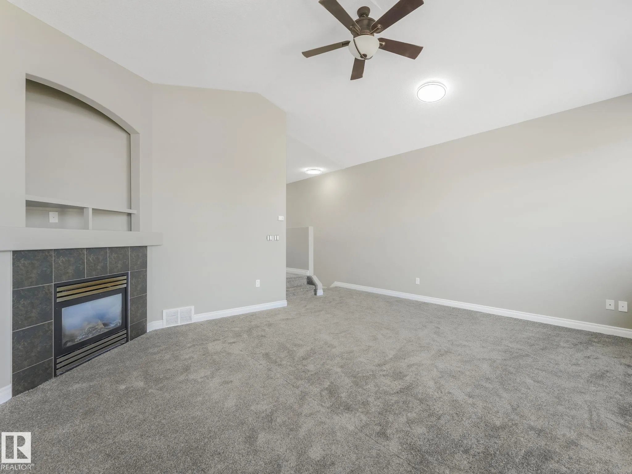 108 LAMPLIGHT Drive