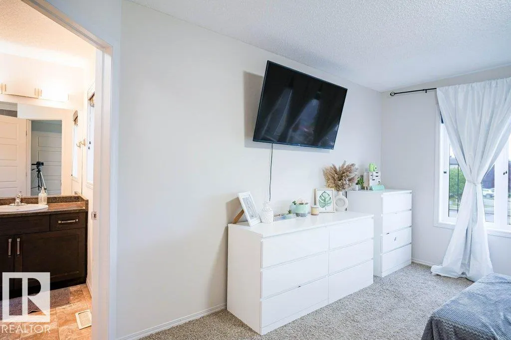 12 ARALIA Cove