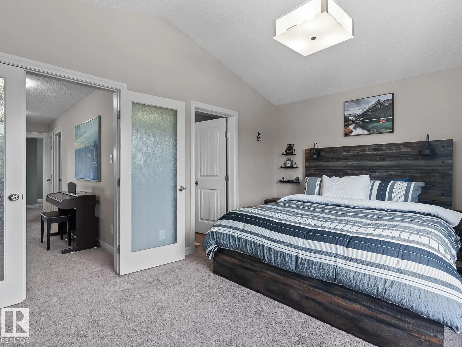 57 MEADOWLAND Crescent