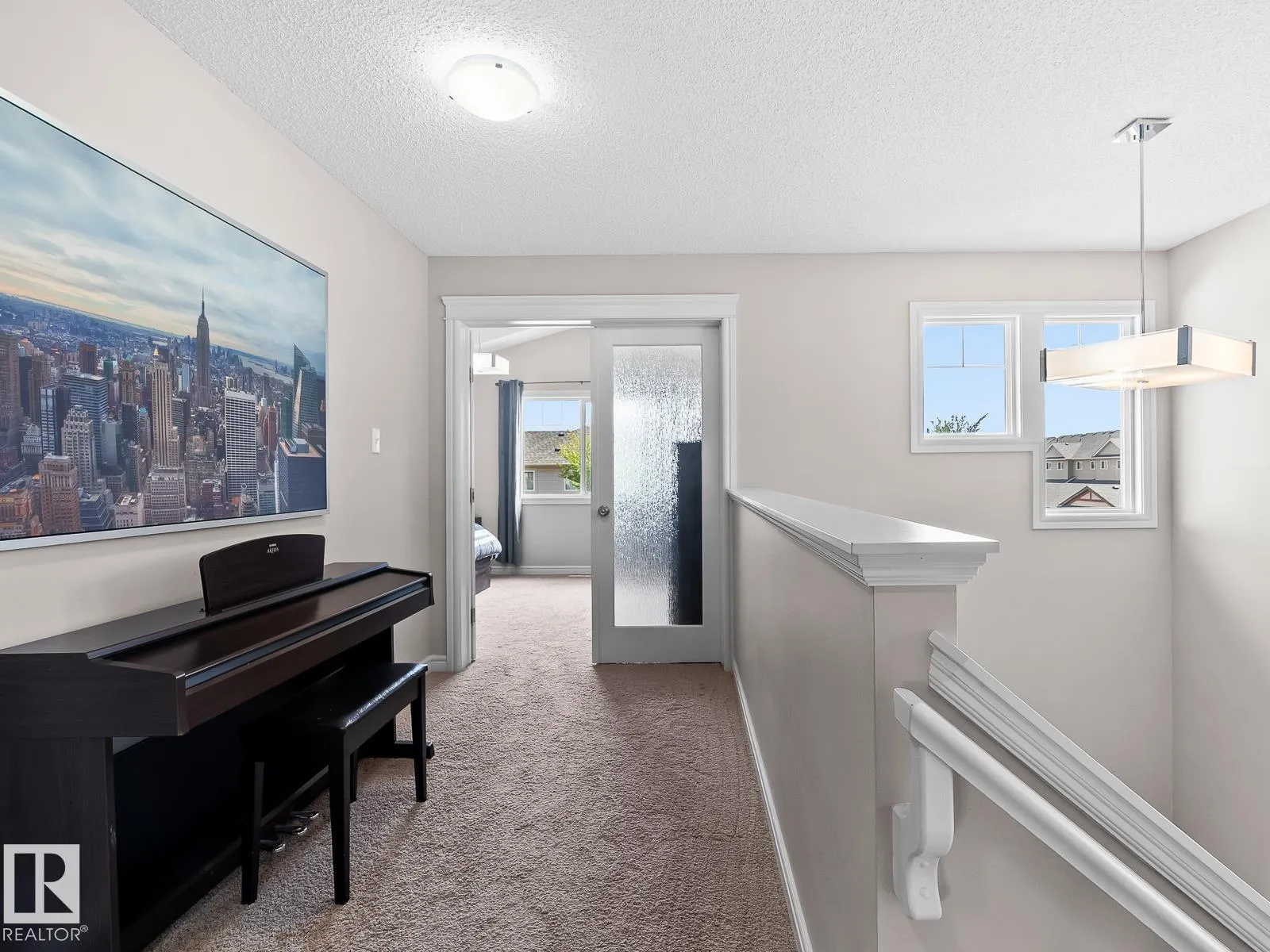57 MEADOWLAND Crescent