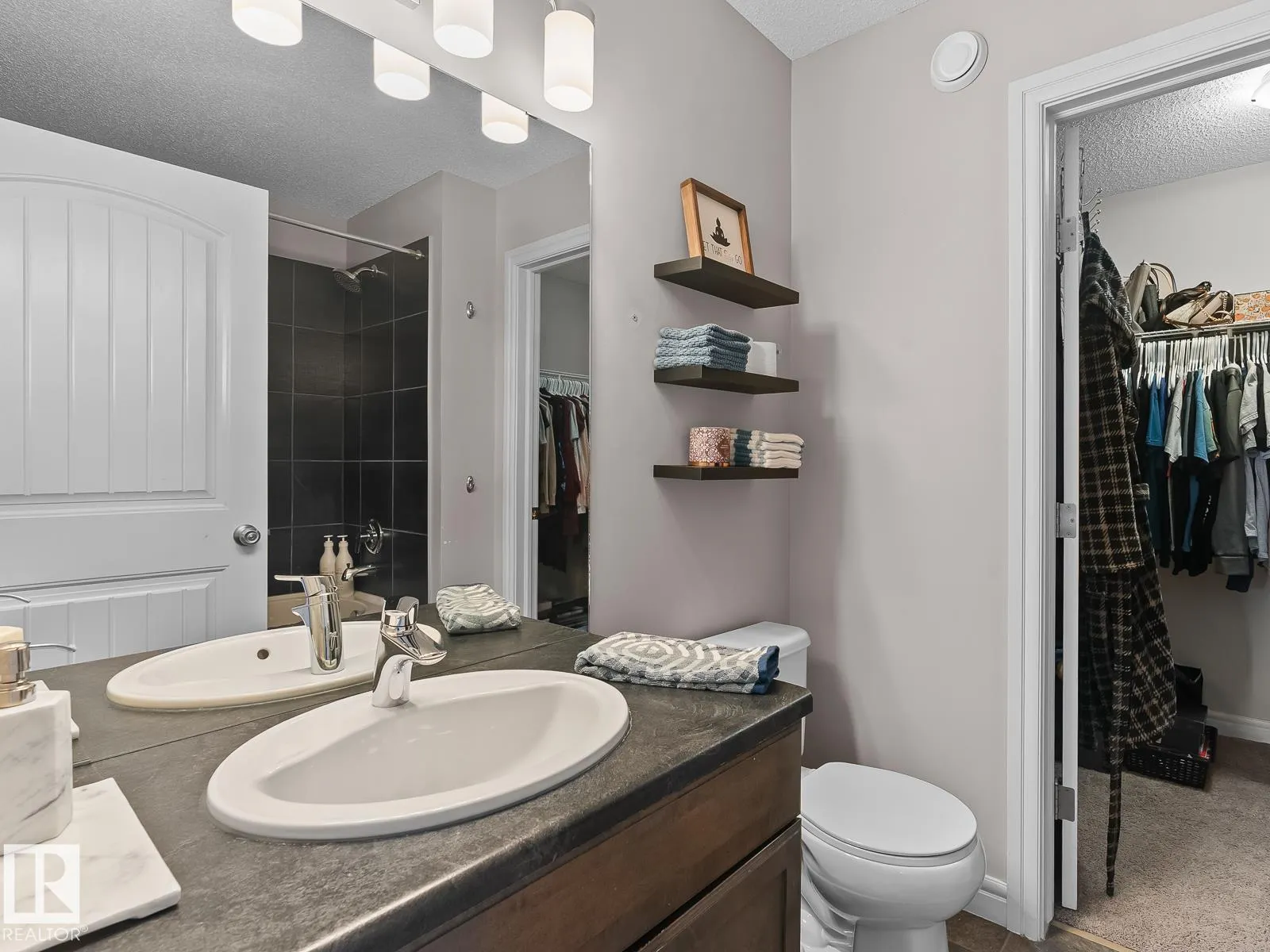 57 MEADOWLAND Crescent