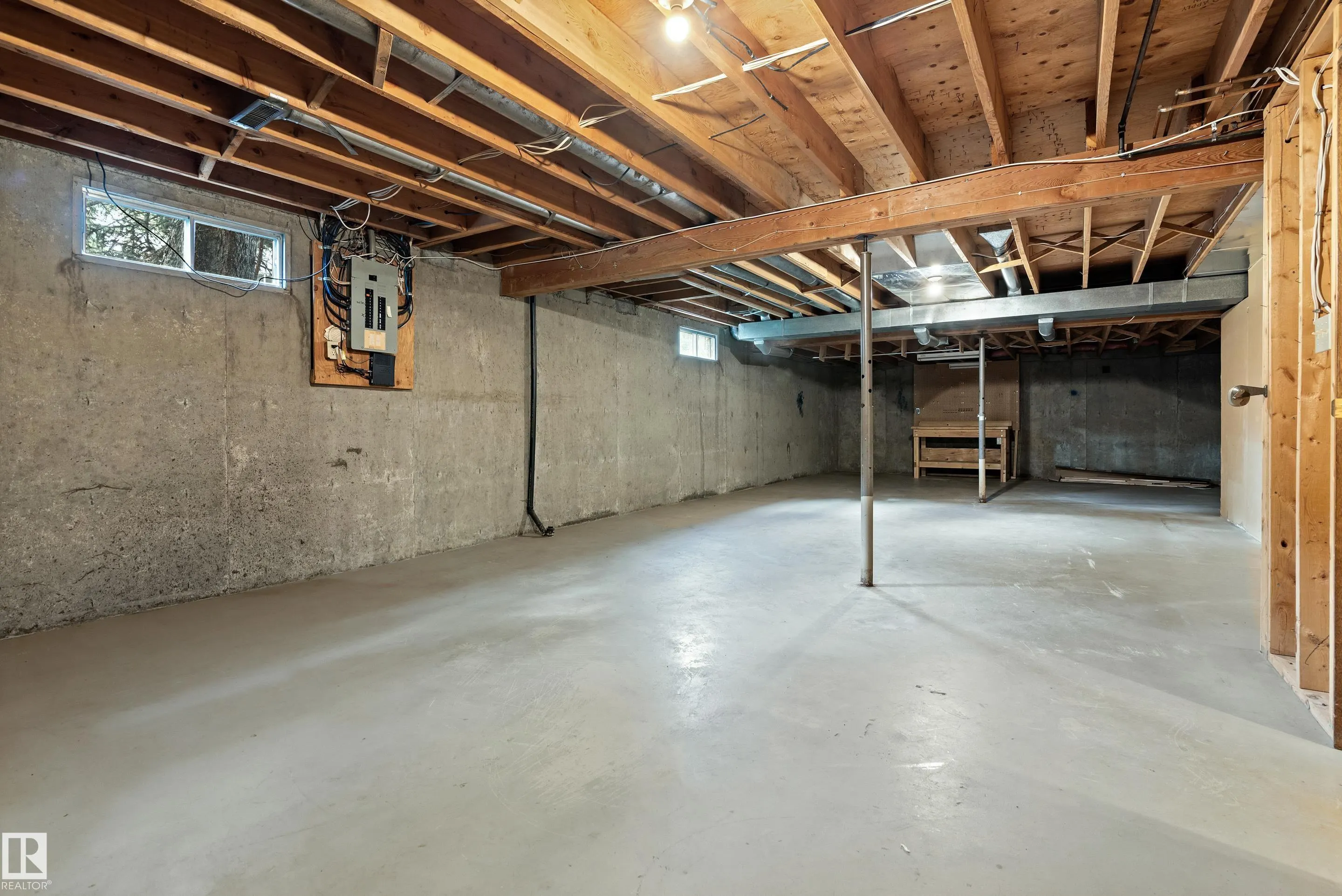 9905 80 Street