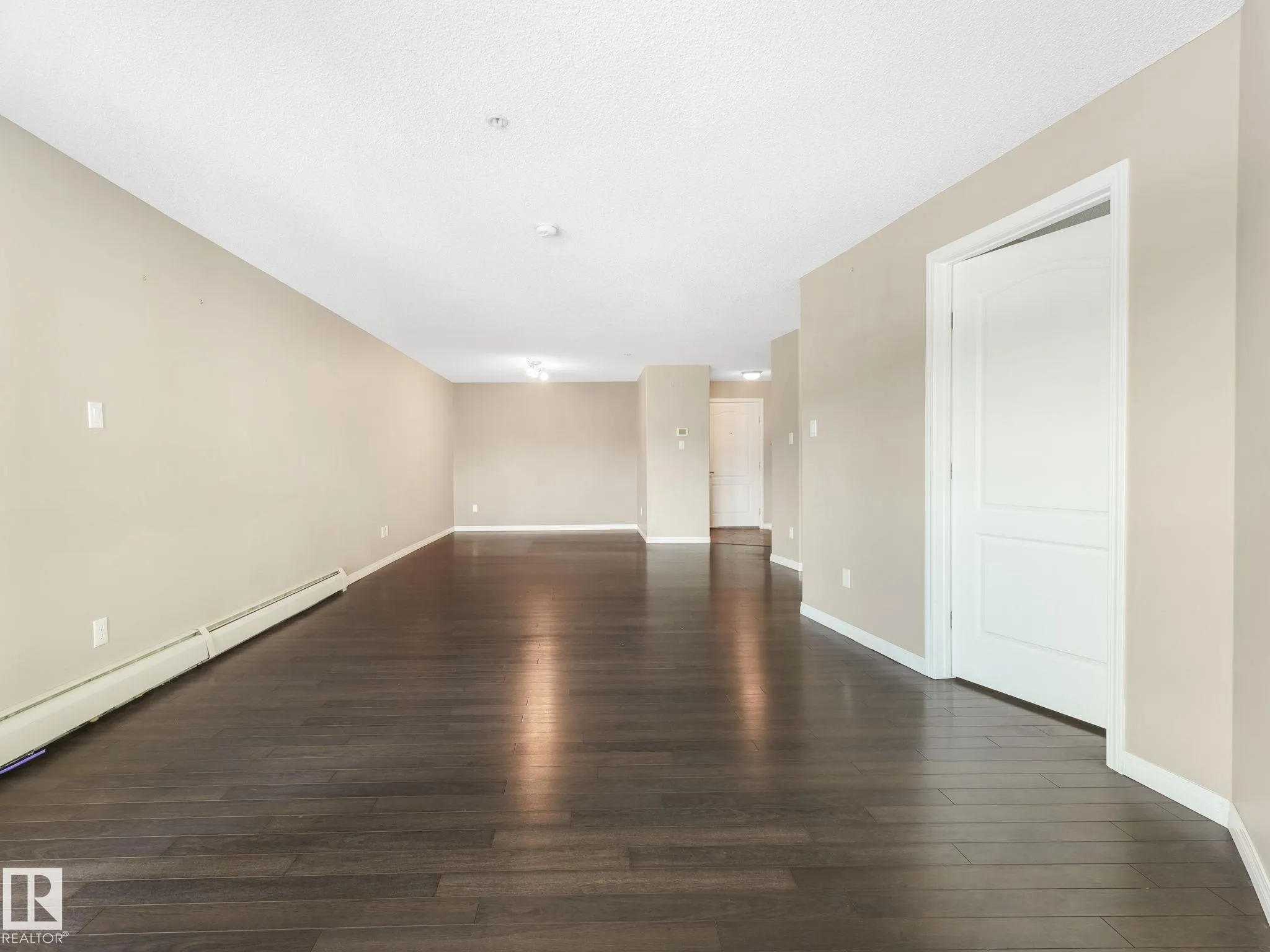 7327 SOUTH TERWILLEGAR Drive