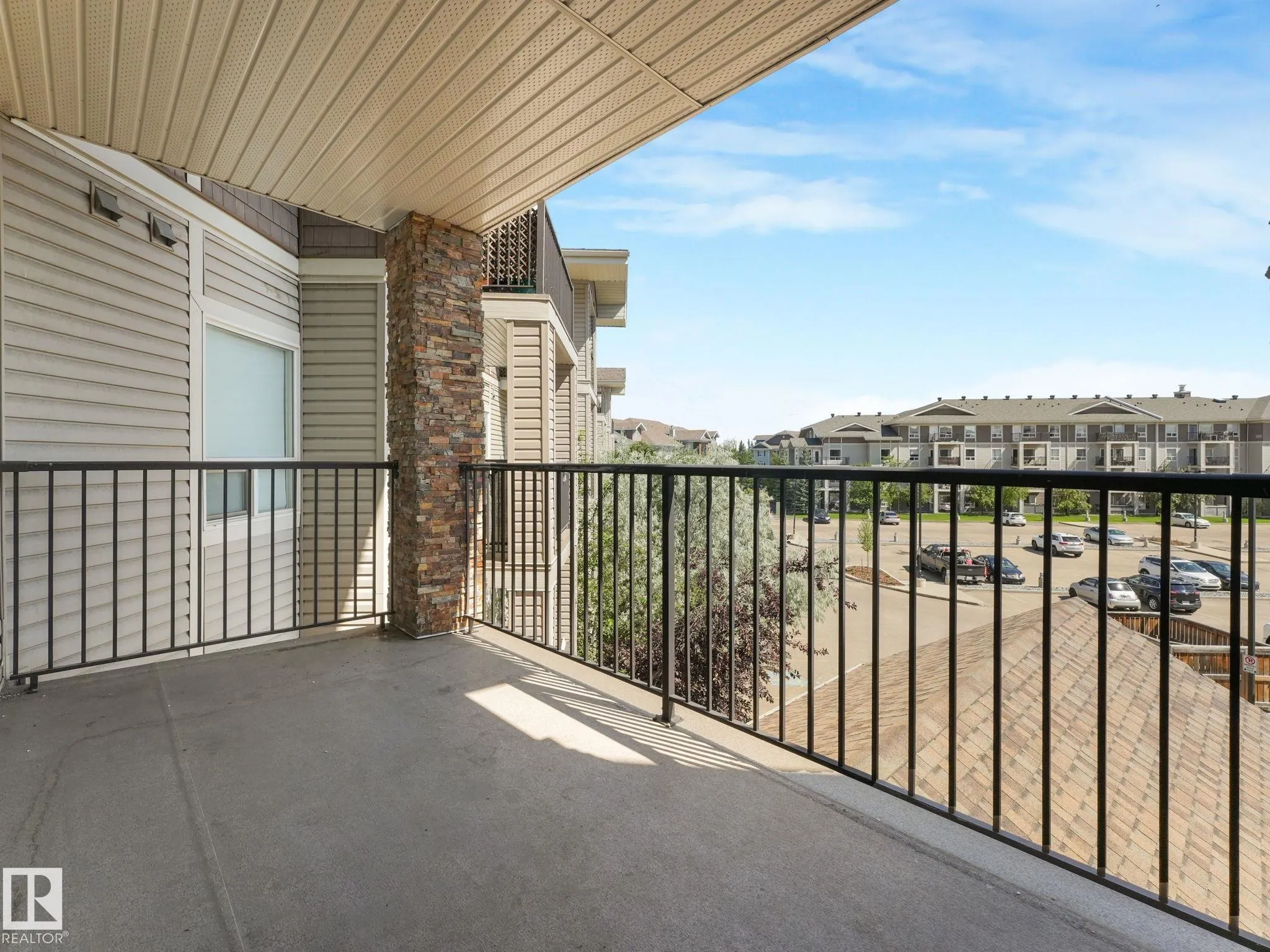 7327 SOUTH TERWILLEGAR Drive