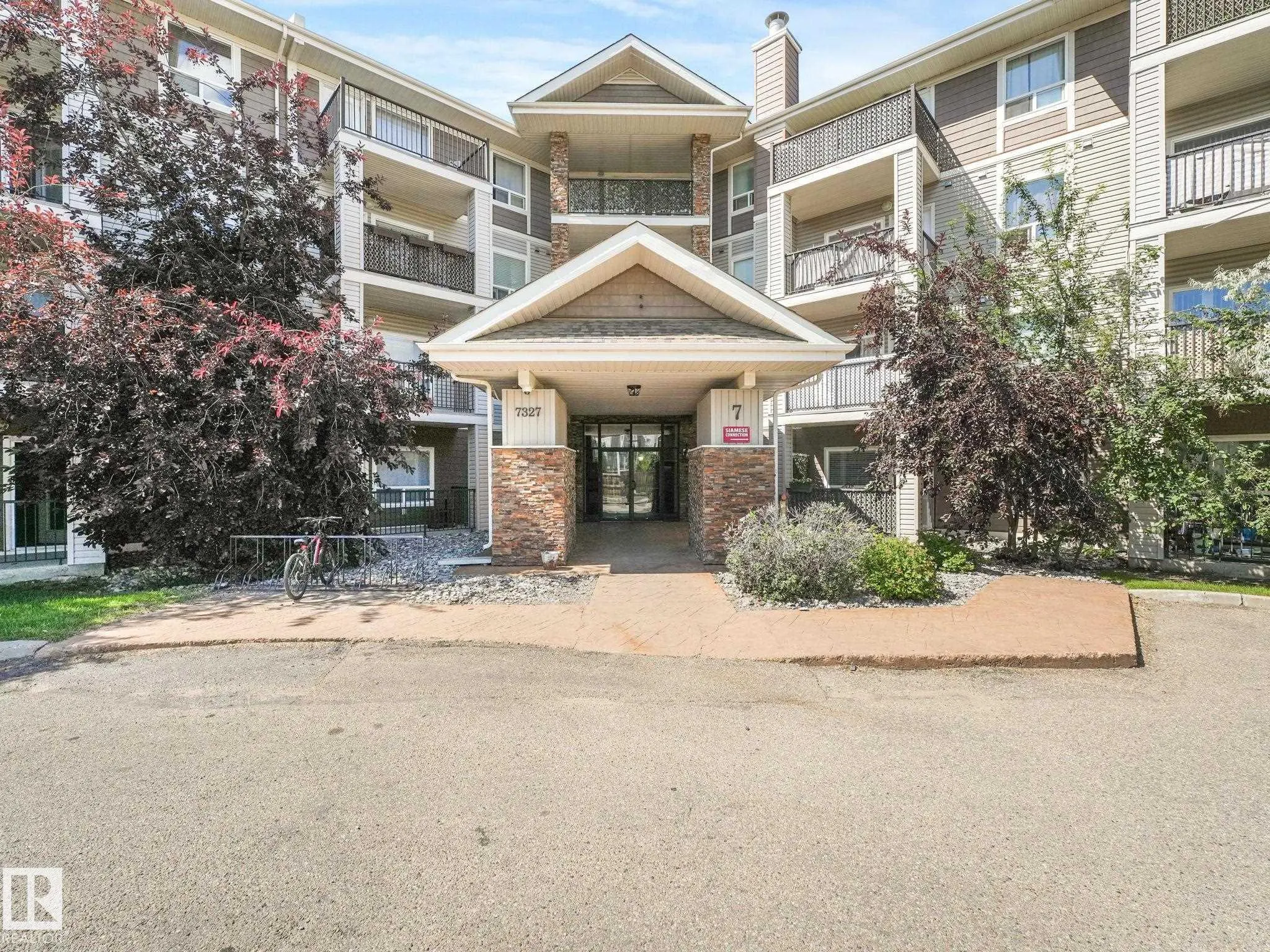 7327 SOUTH TERWILLEGAR Drive