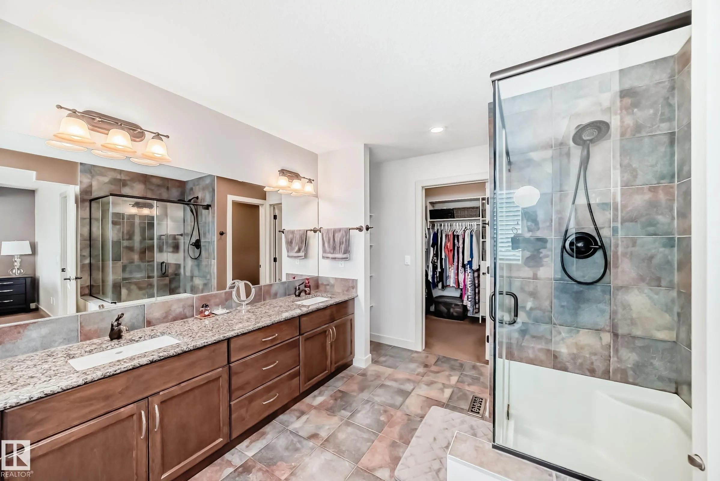 1673 JAMES MOWATT Trail