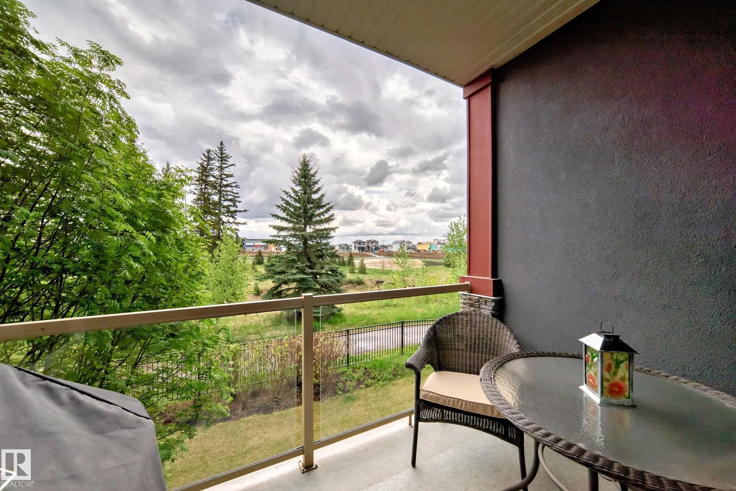 1673 JAMES MOWATT Trail