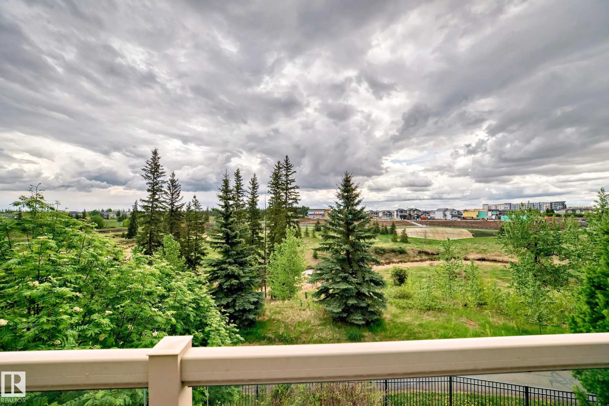 1673 JAMES MOWATT Trail