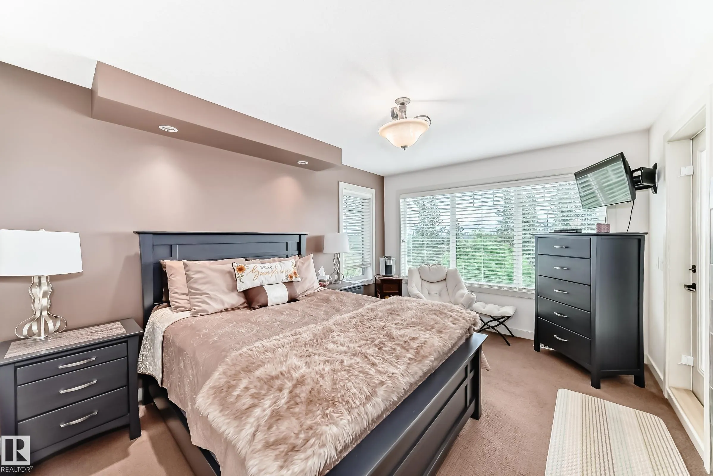 1673 JAMES MOWATT Trail