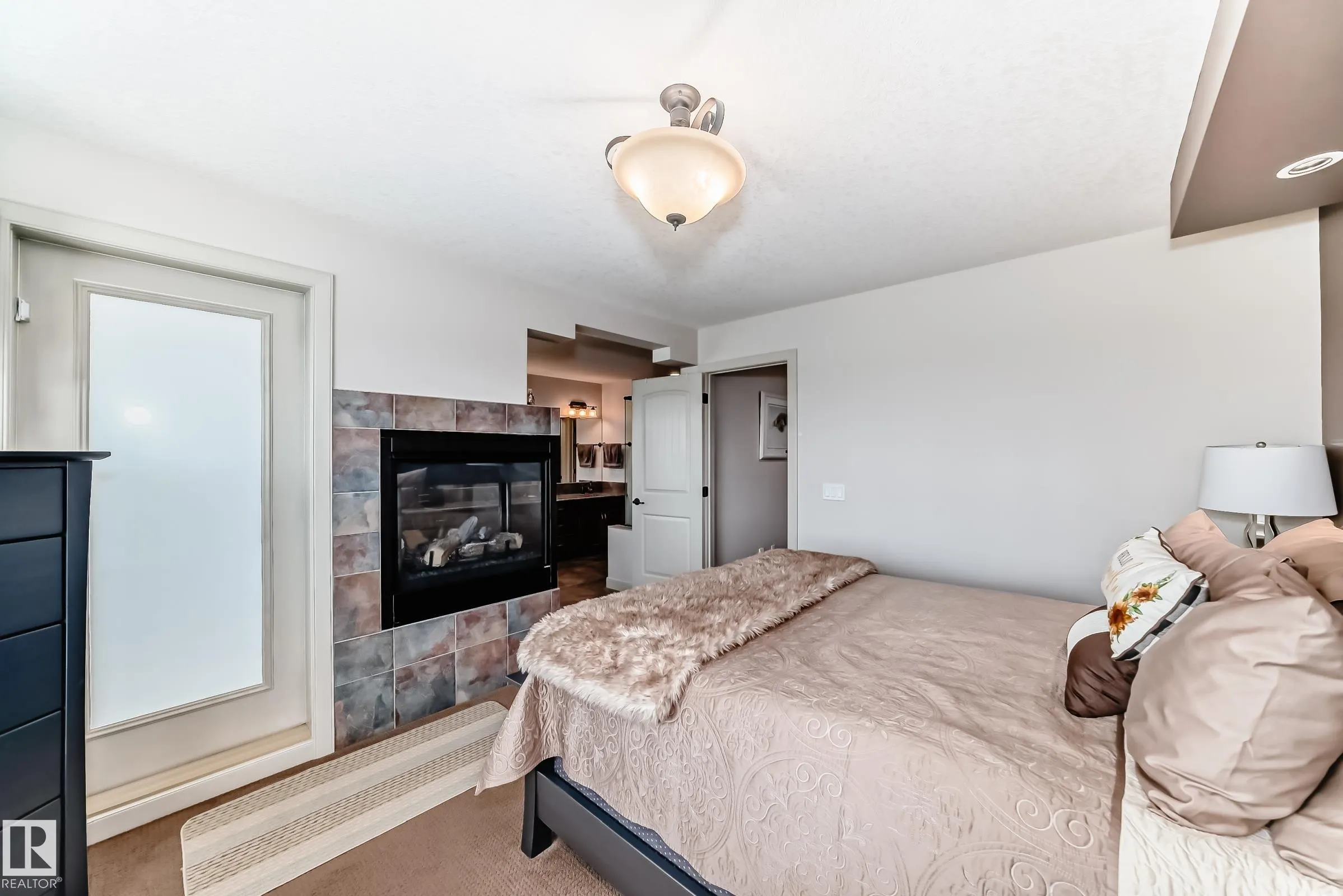 1673 JAMES MOWATT Trail