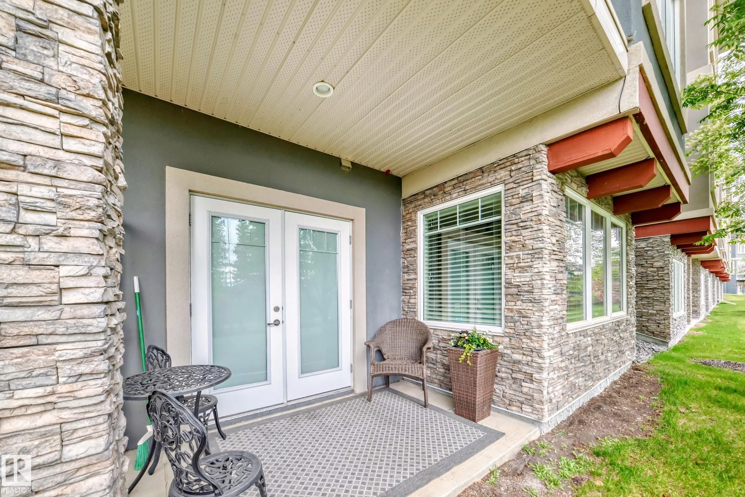 1673 JAMES MOWATT Trail
