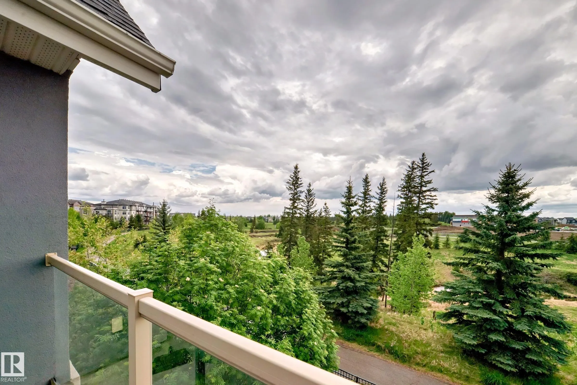 1673 JAMES MOWATT Trail