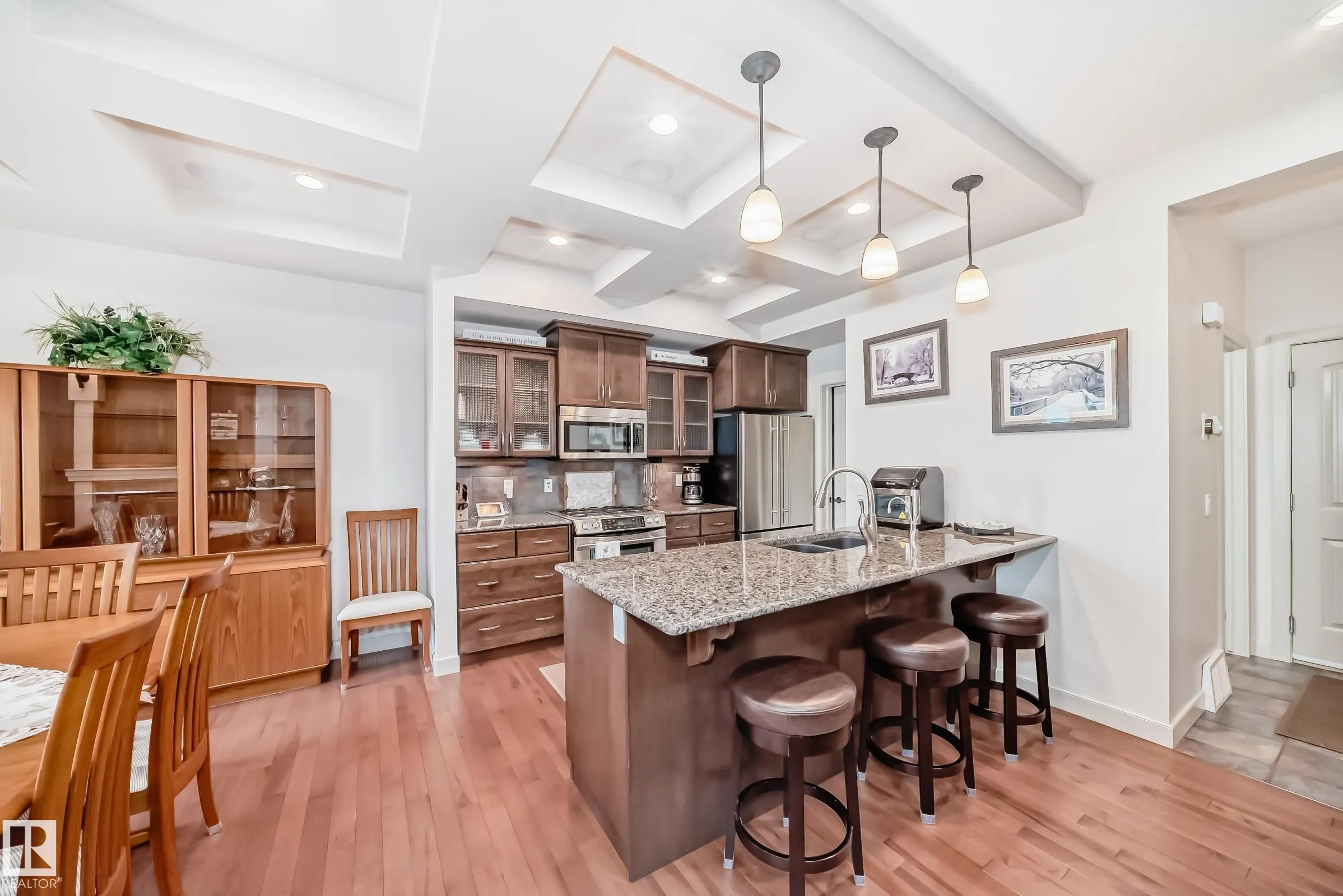1673 JAMES MOWATT Trail