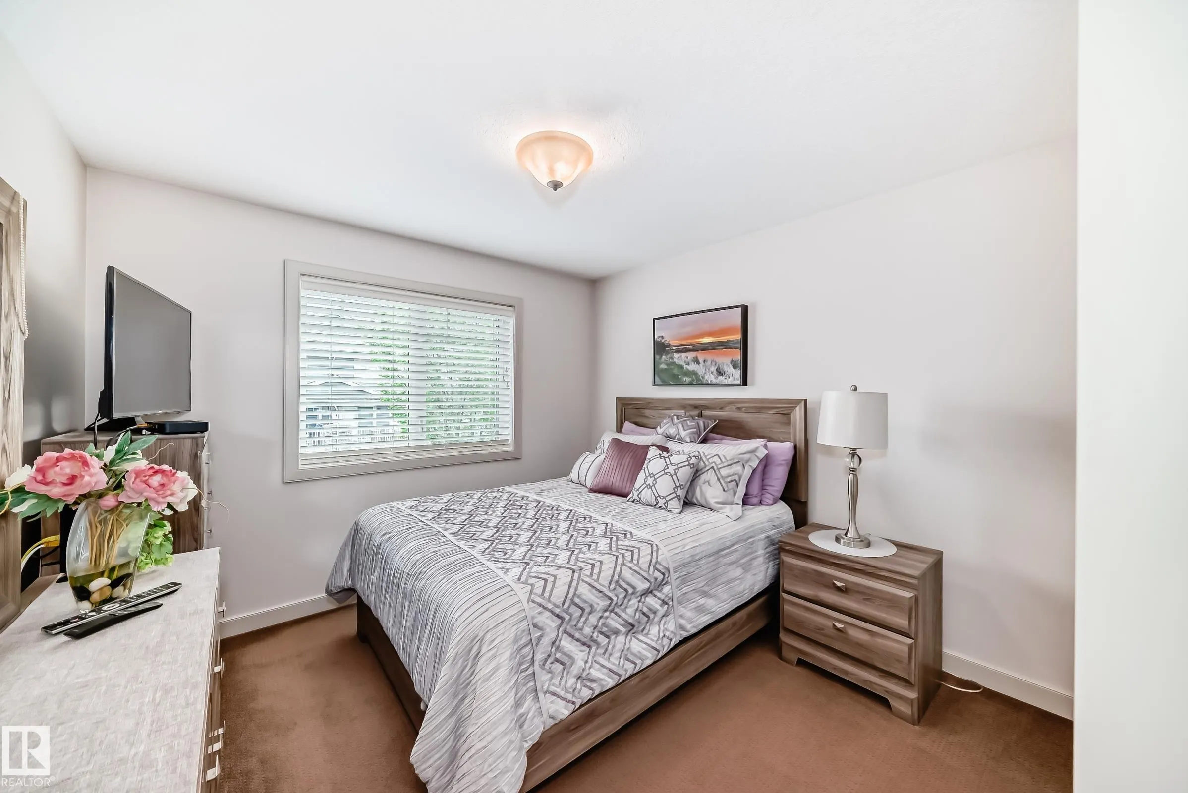 1673 JAMES MOWATT Trail