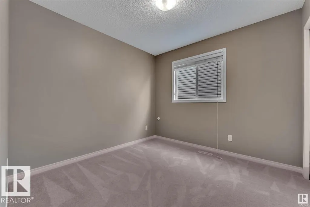 2587 COLE Crescent