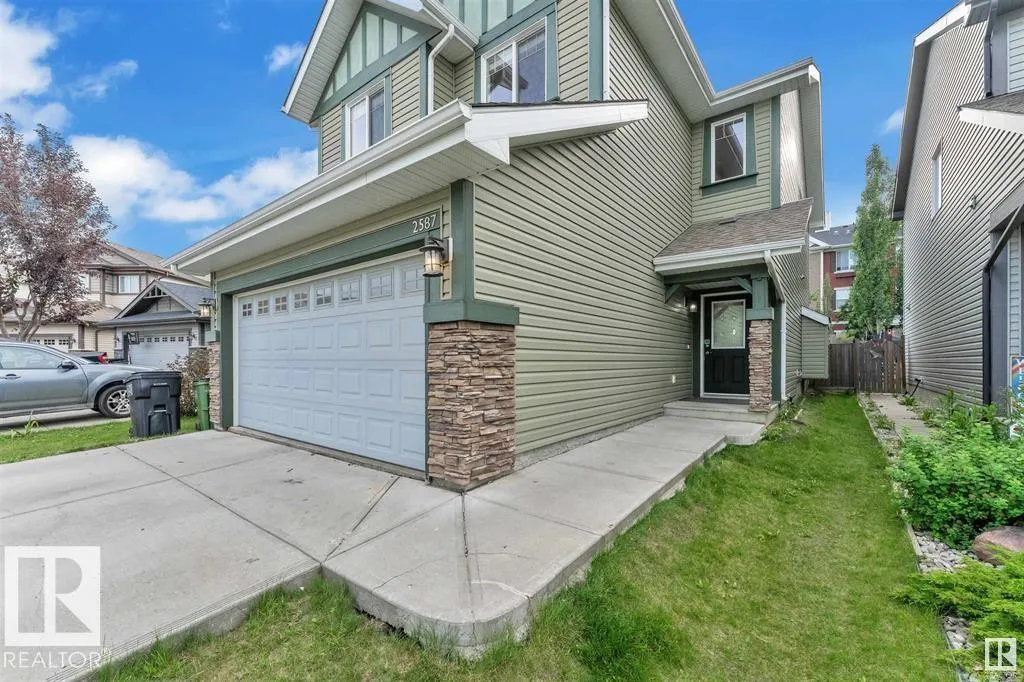 2587 COLE Crescent