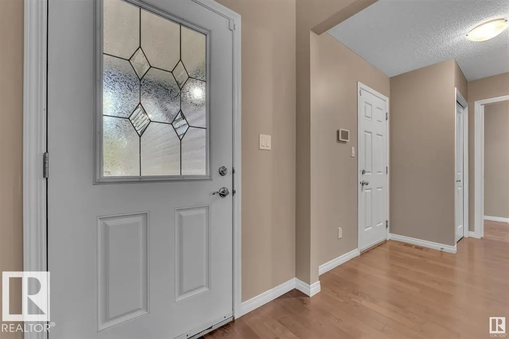 2587 COLE Crescent