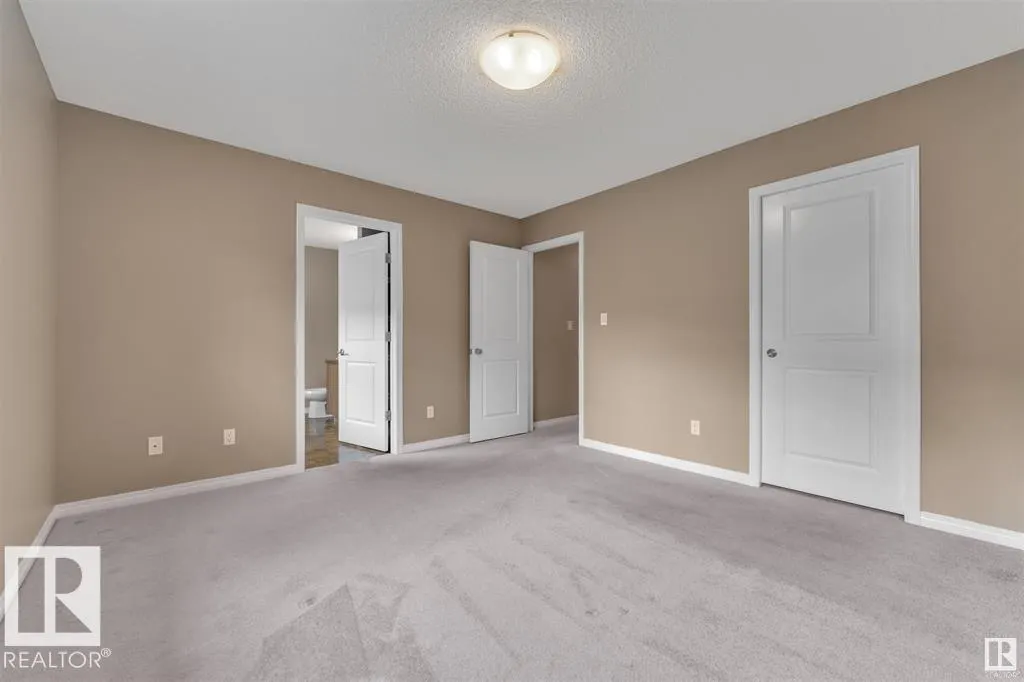 2587 COLE Crescent