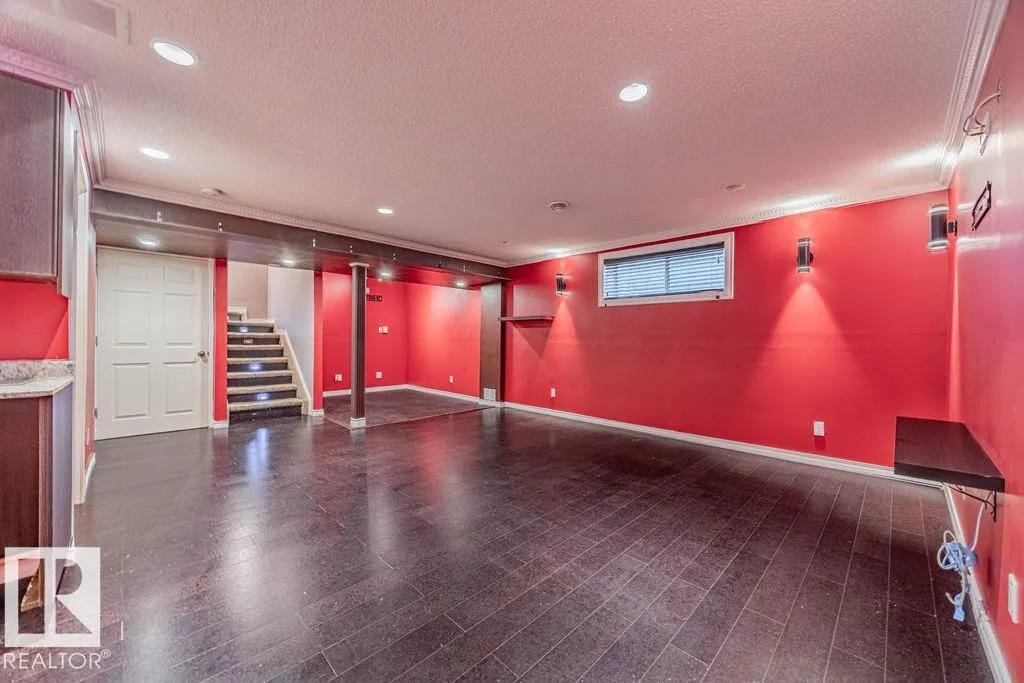 30 Cascade Crescent