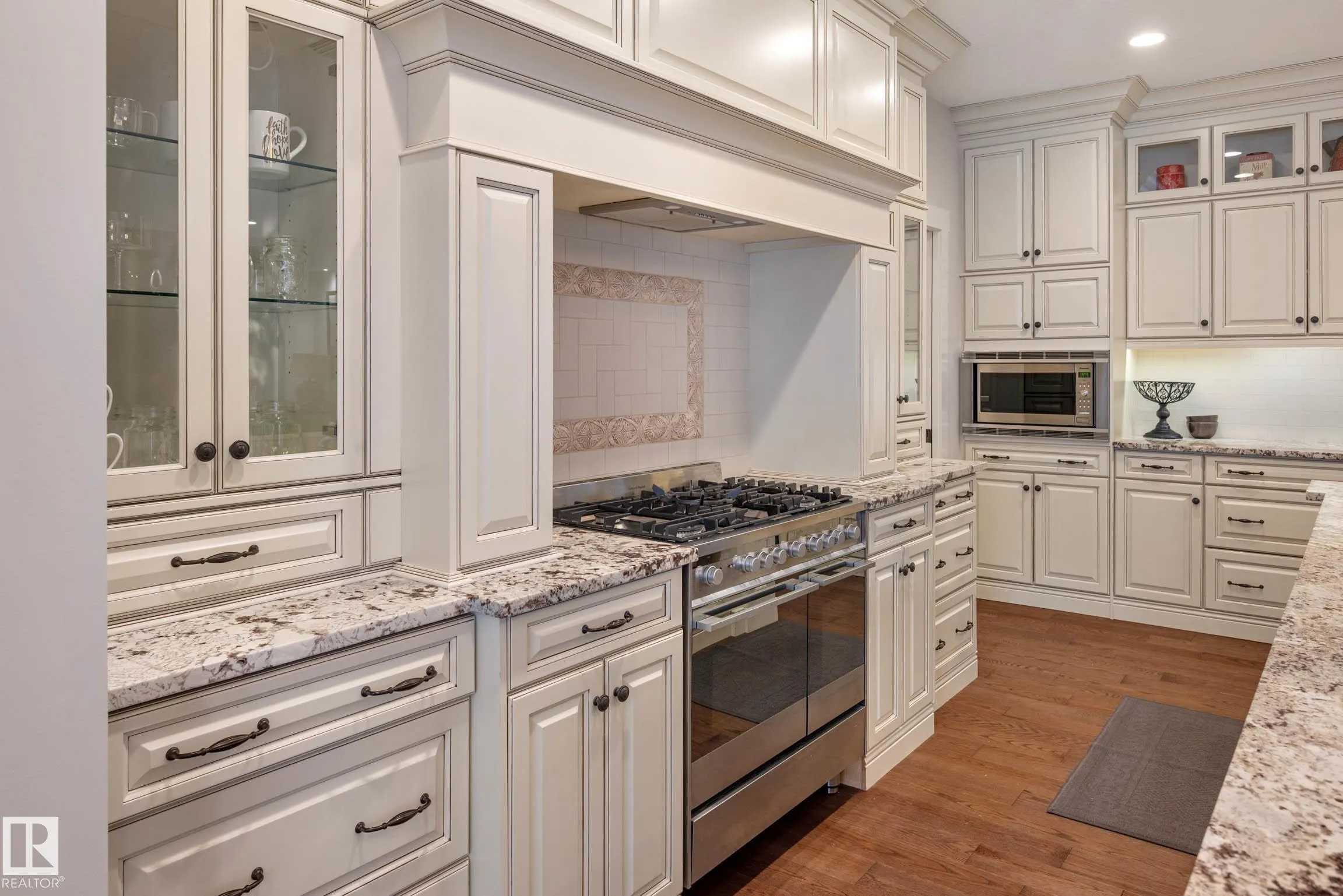 5212 MULLEN CREST Crest