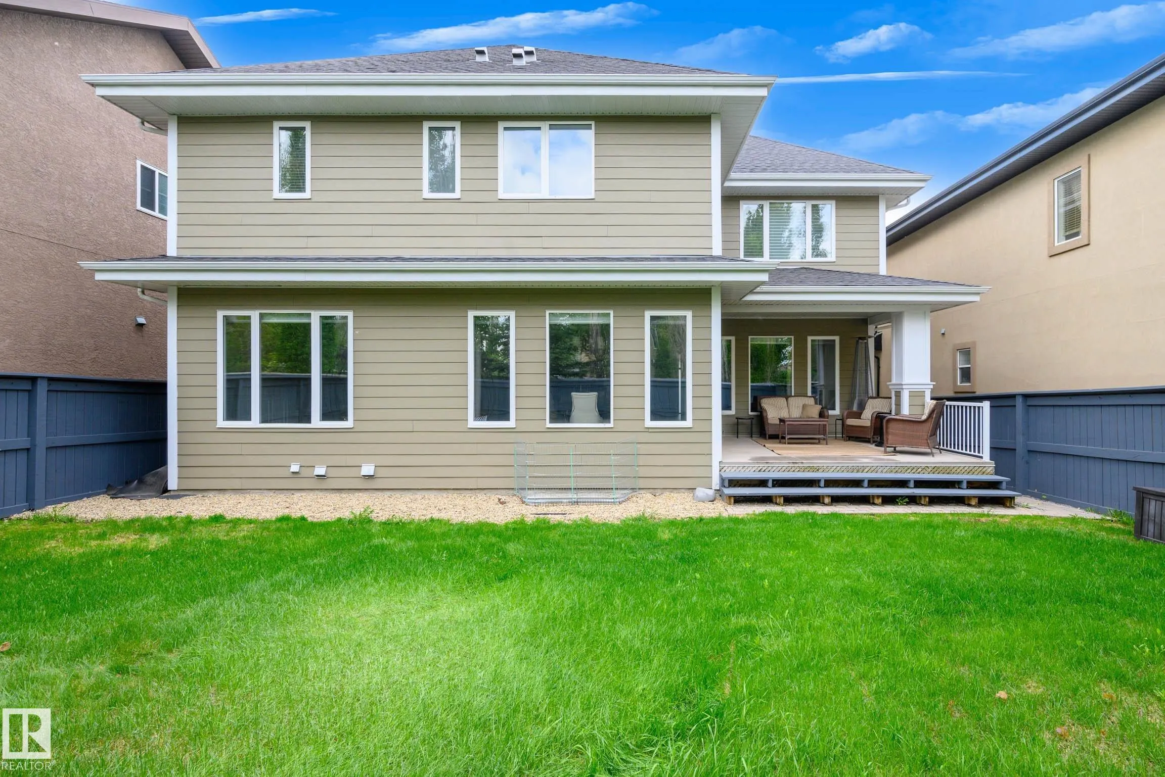 5212 MULLEN CREST Crest