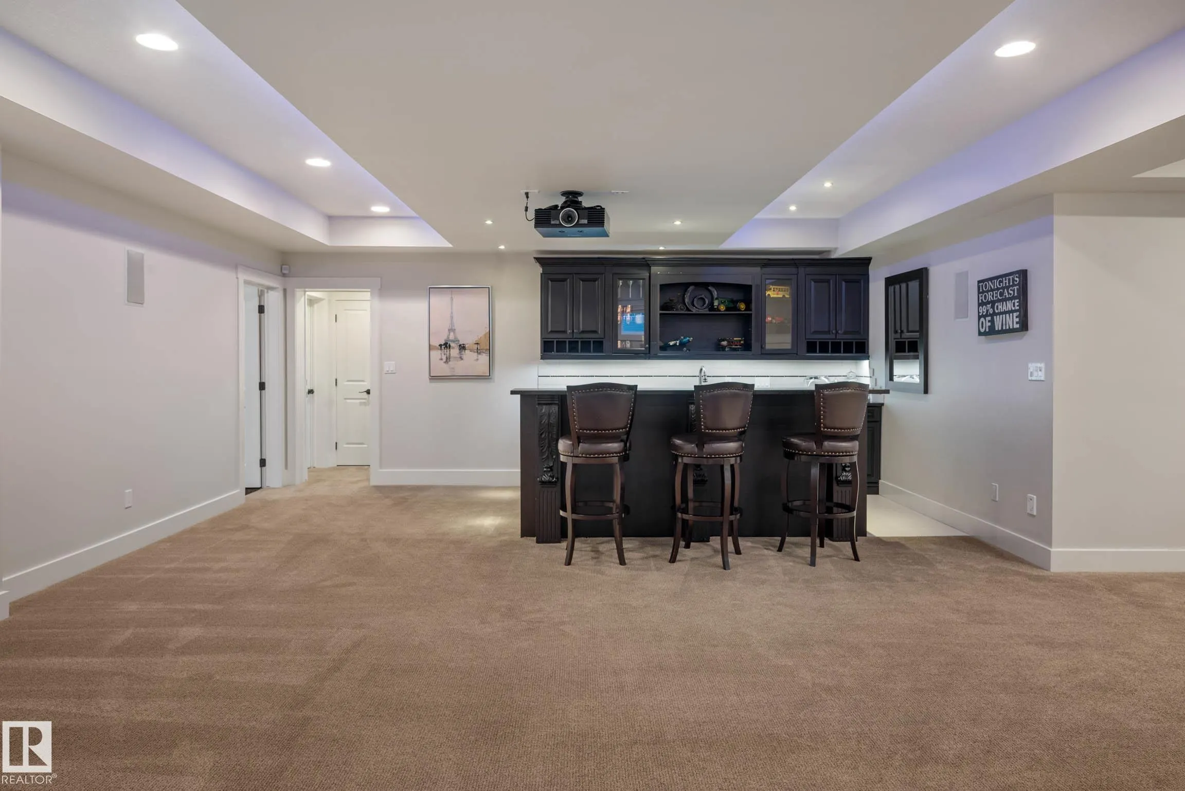 5212 MULLEN CREST Crest