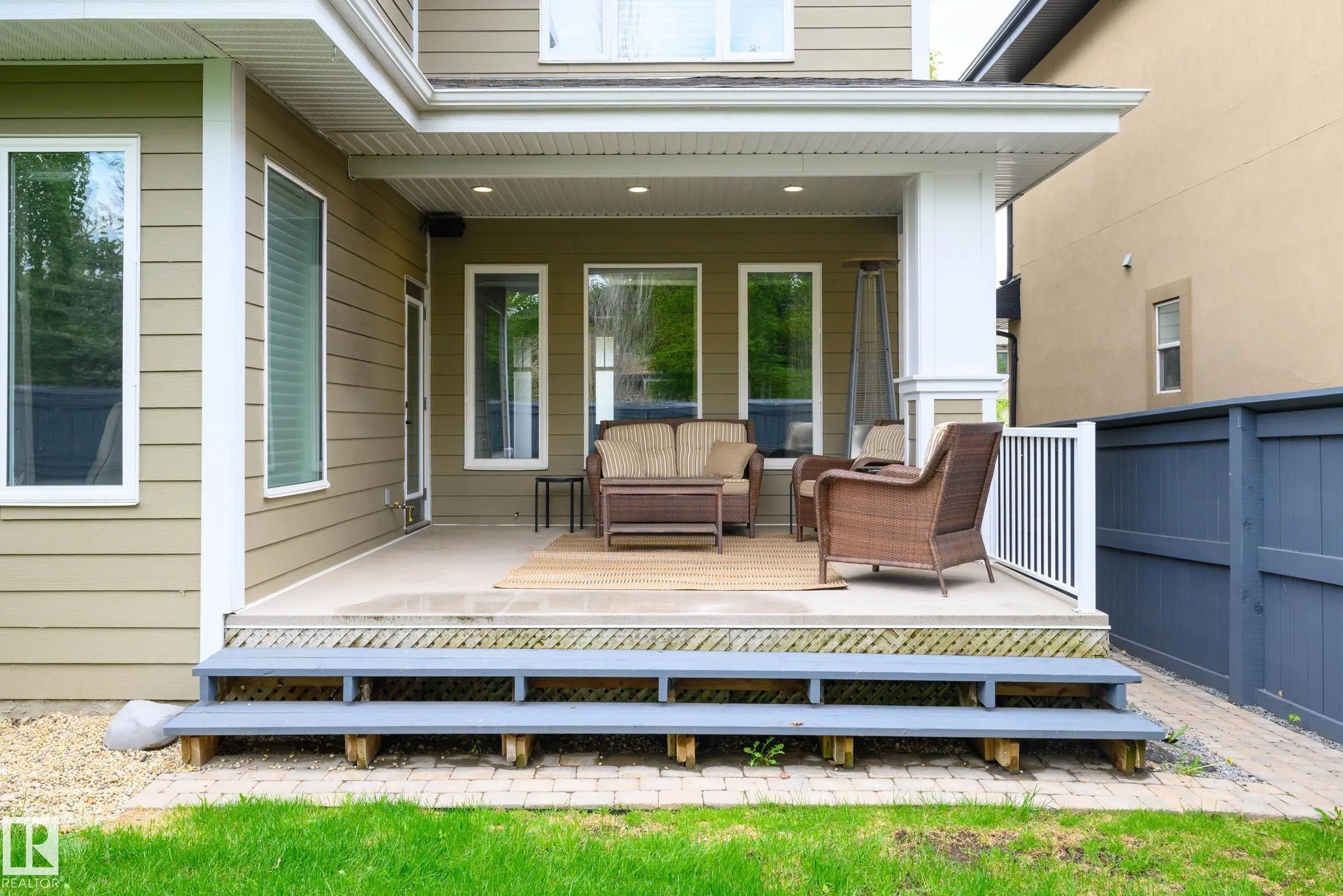 5212 MULLEN CREST Crest