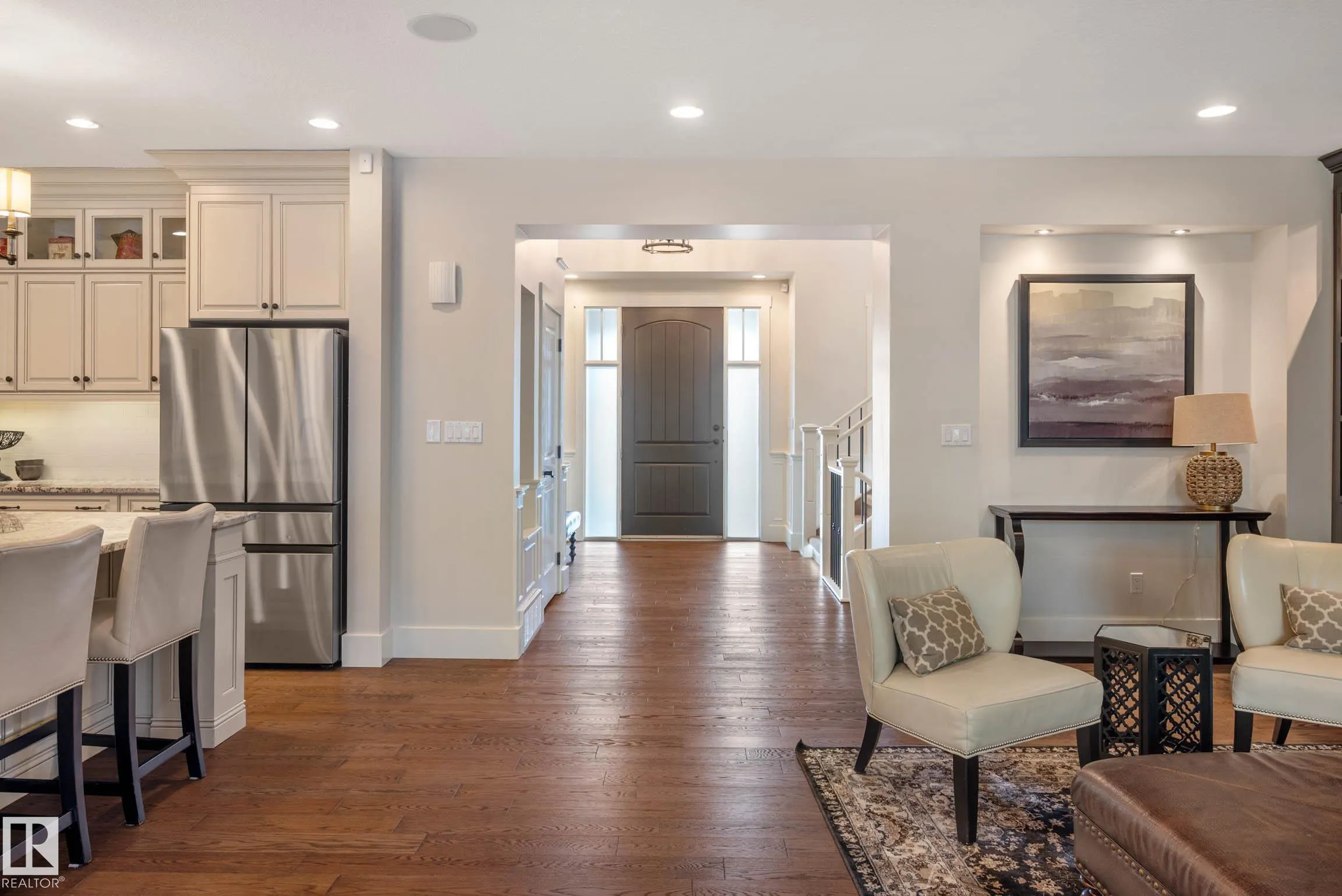 5212 MULLEN CREST Crest