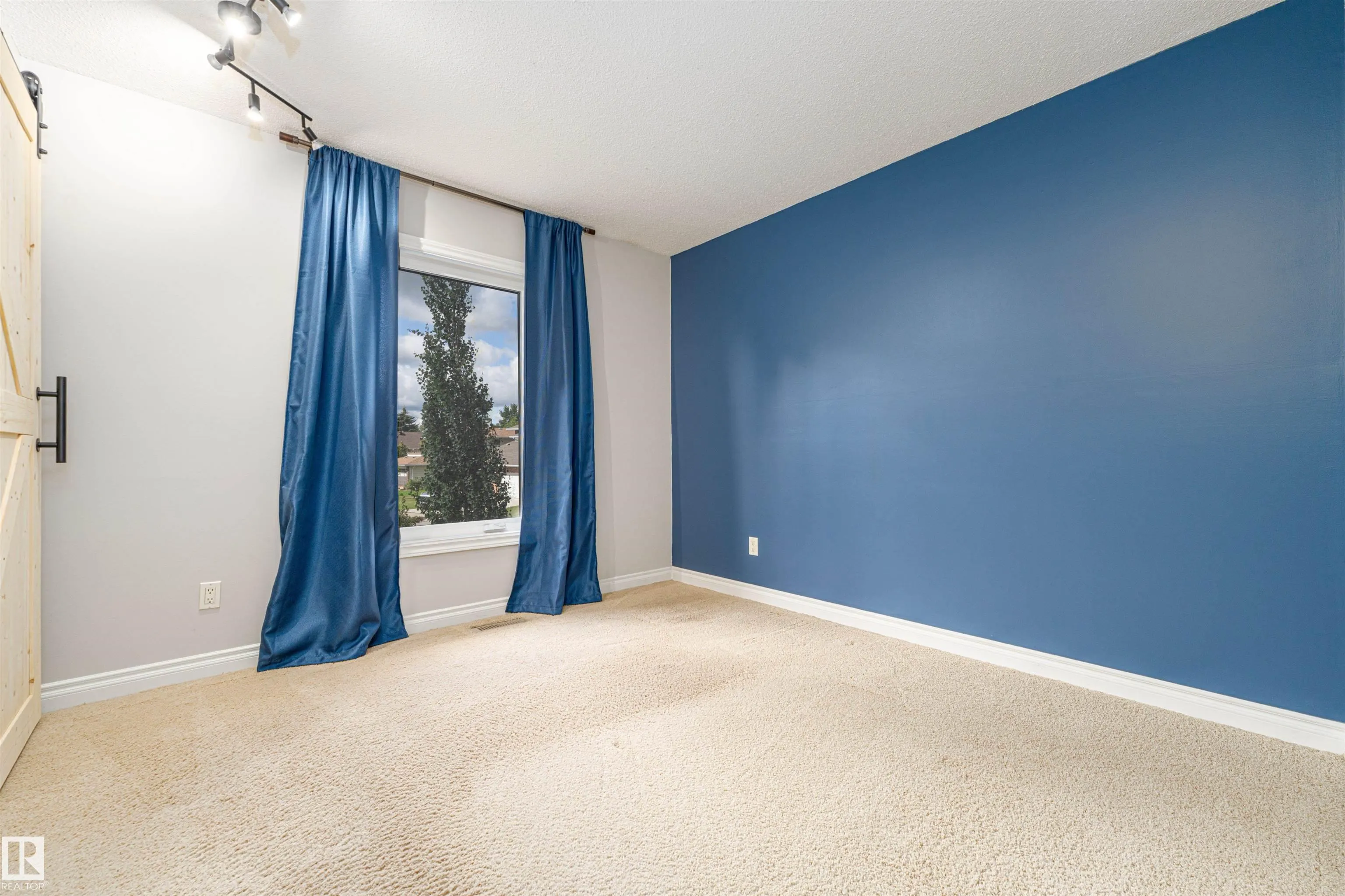 214 RHATIGAN Road