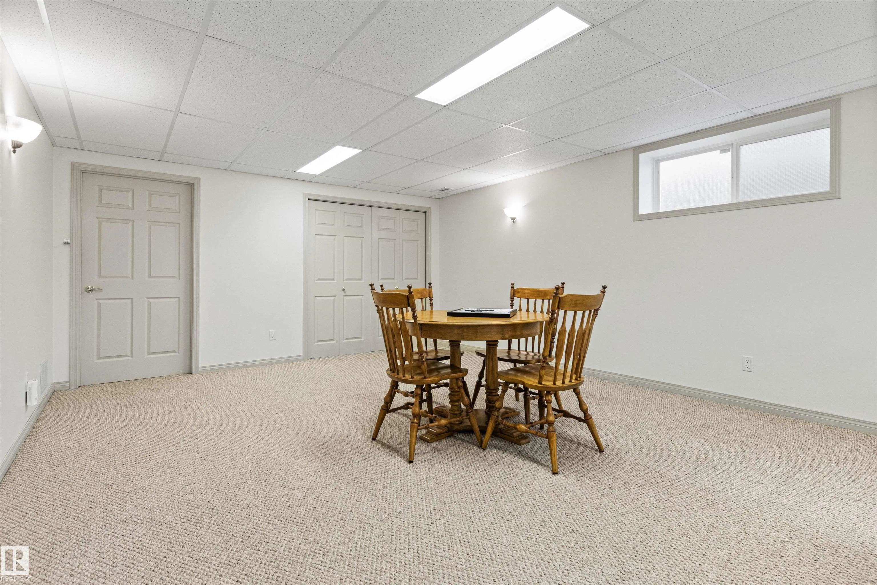 330 GALBRAITH Close