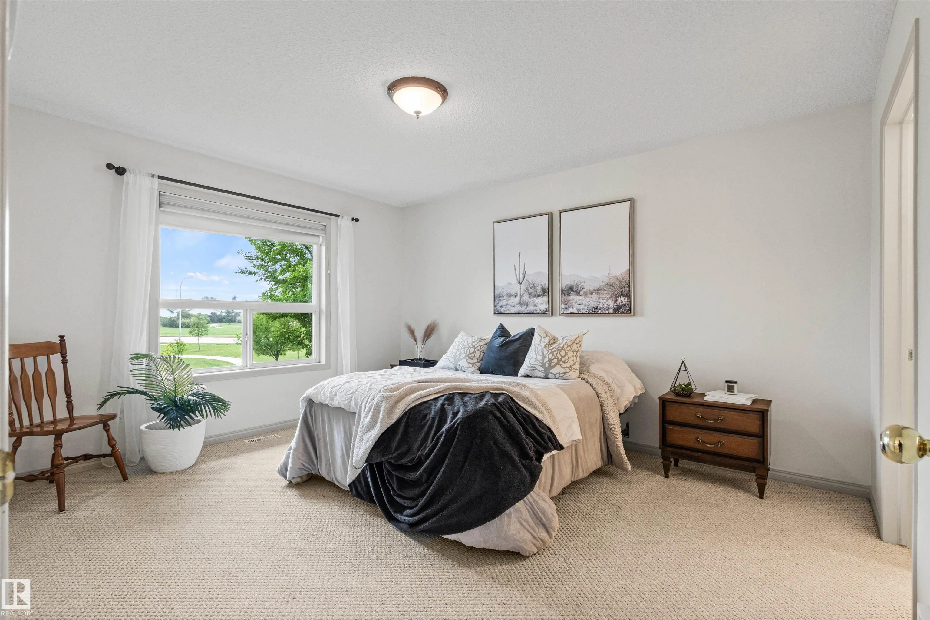 330 GALBRAITH Close