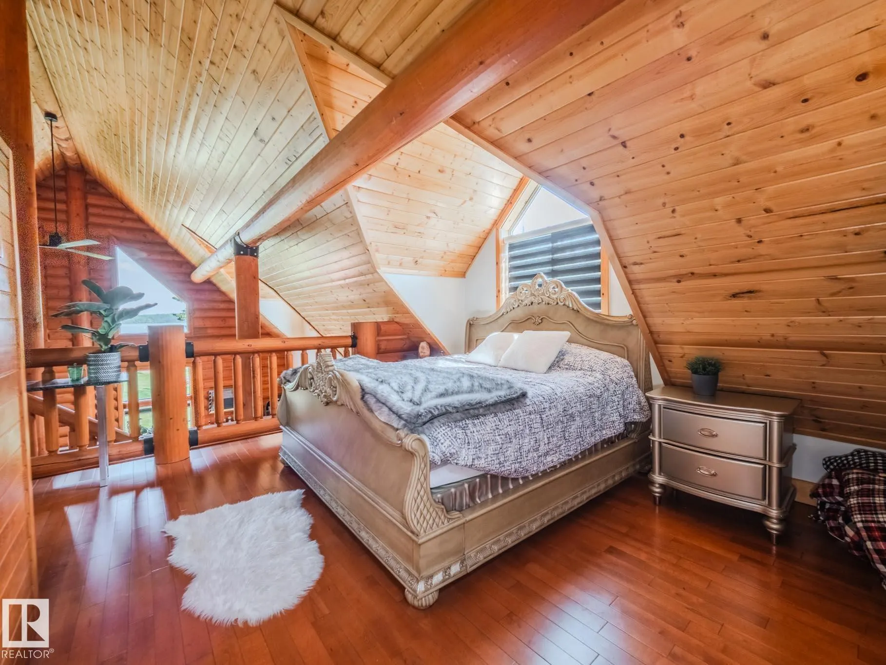 213 Lakeshore Drive