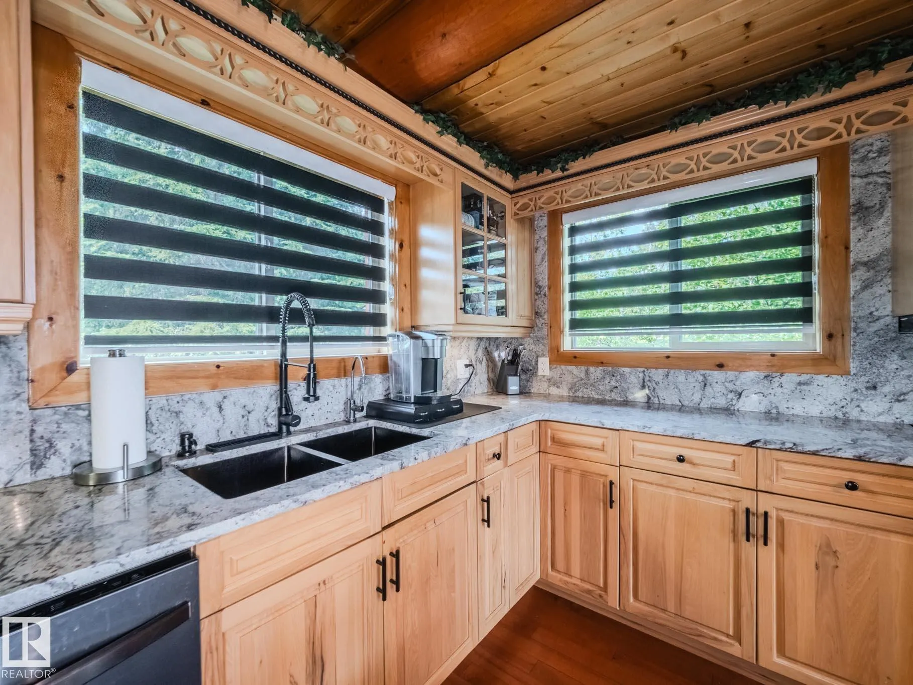 213 Lakeshore Drive