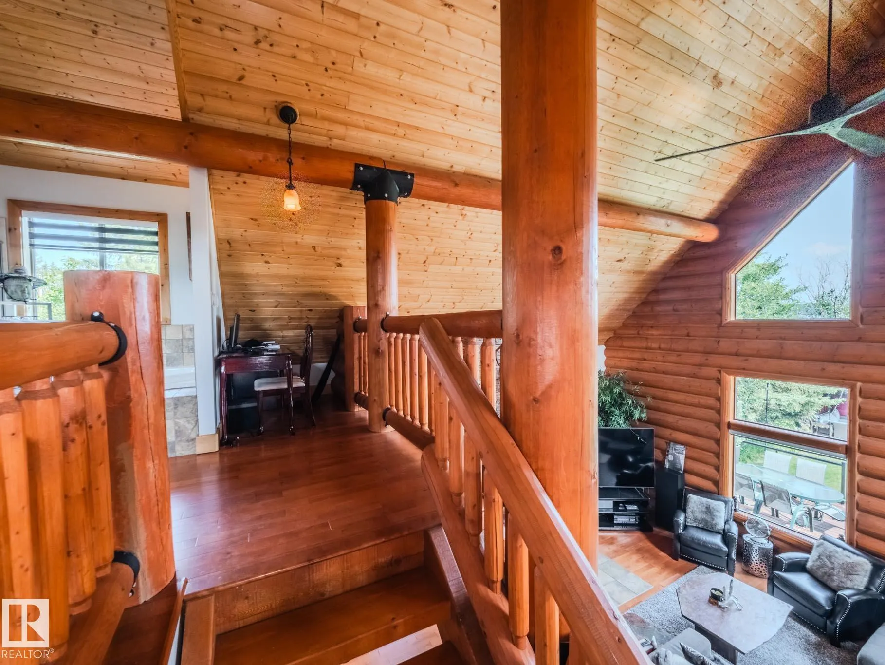 213 Lakeshore Drive